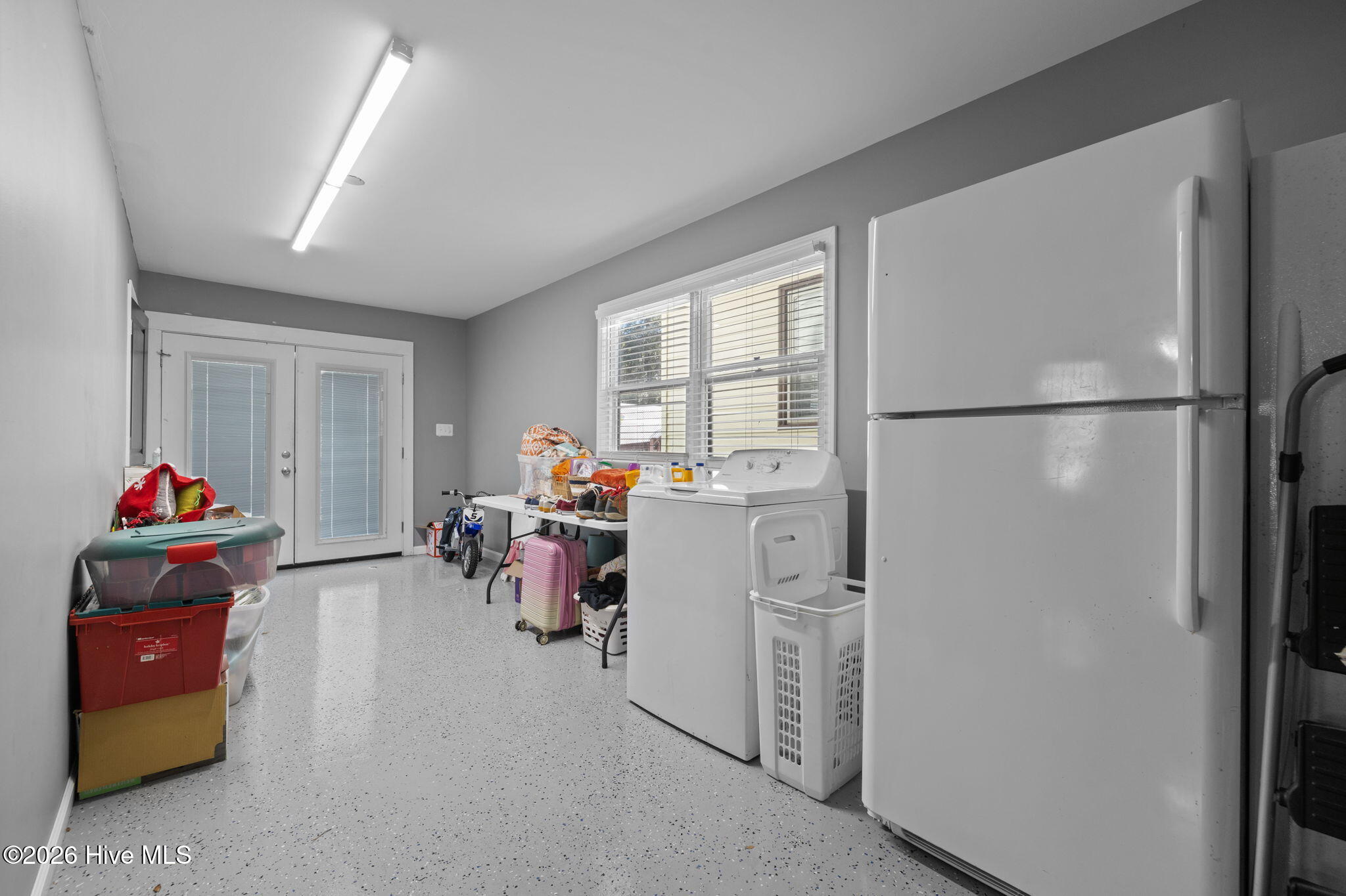 100553016 | Photo 40