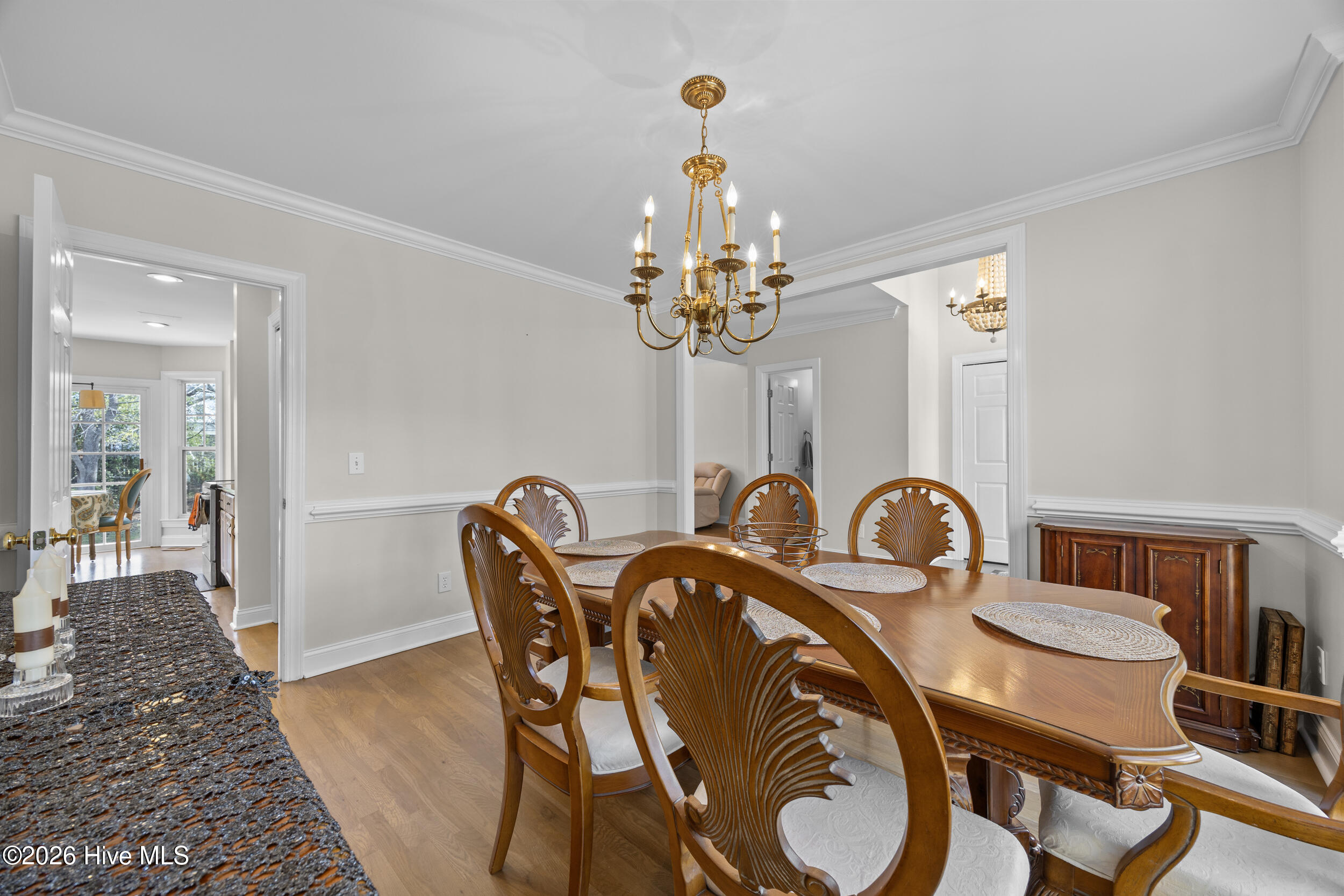 100561336 | Photo 10