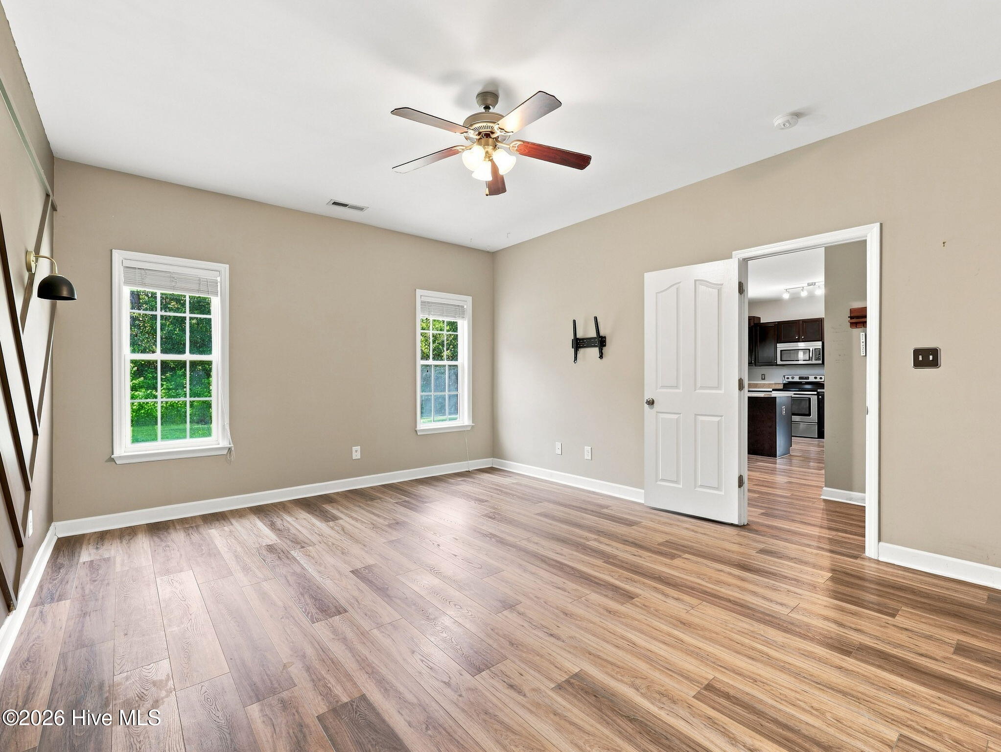 302 Squire Court,Maple Hill