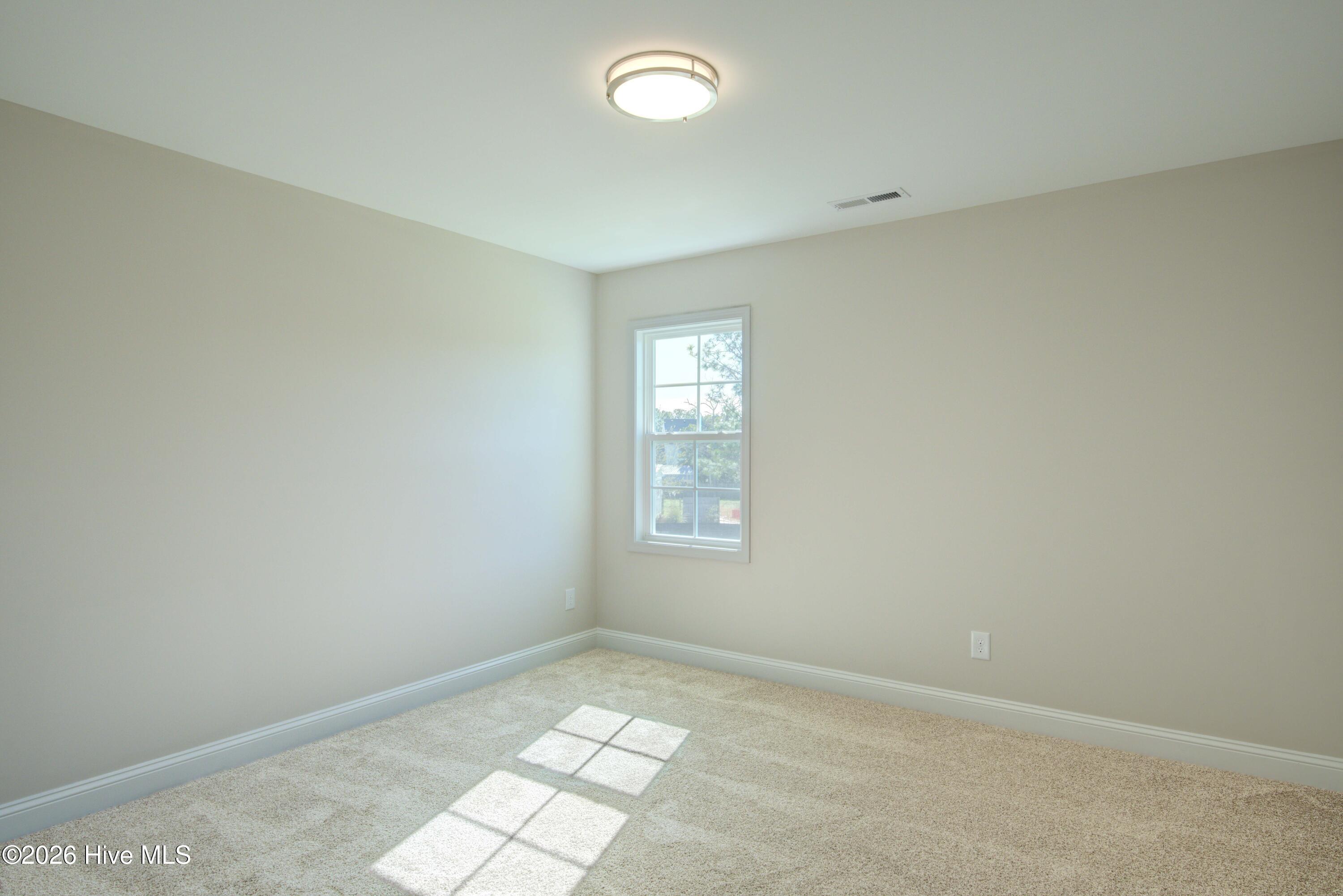 100561393 | Photo 16