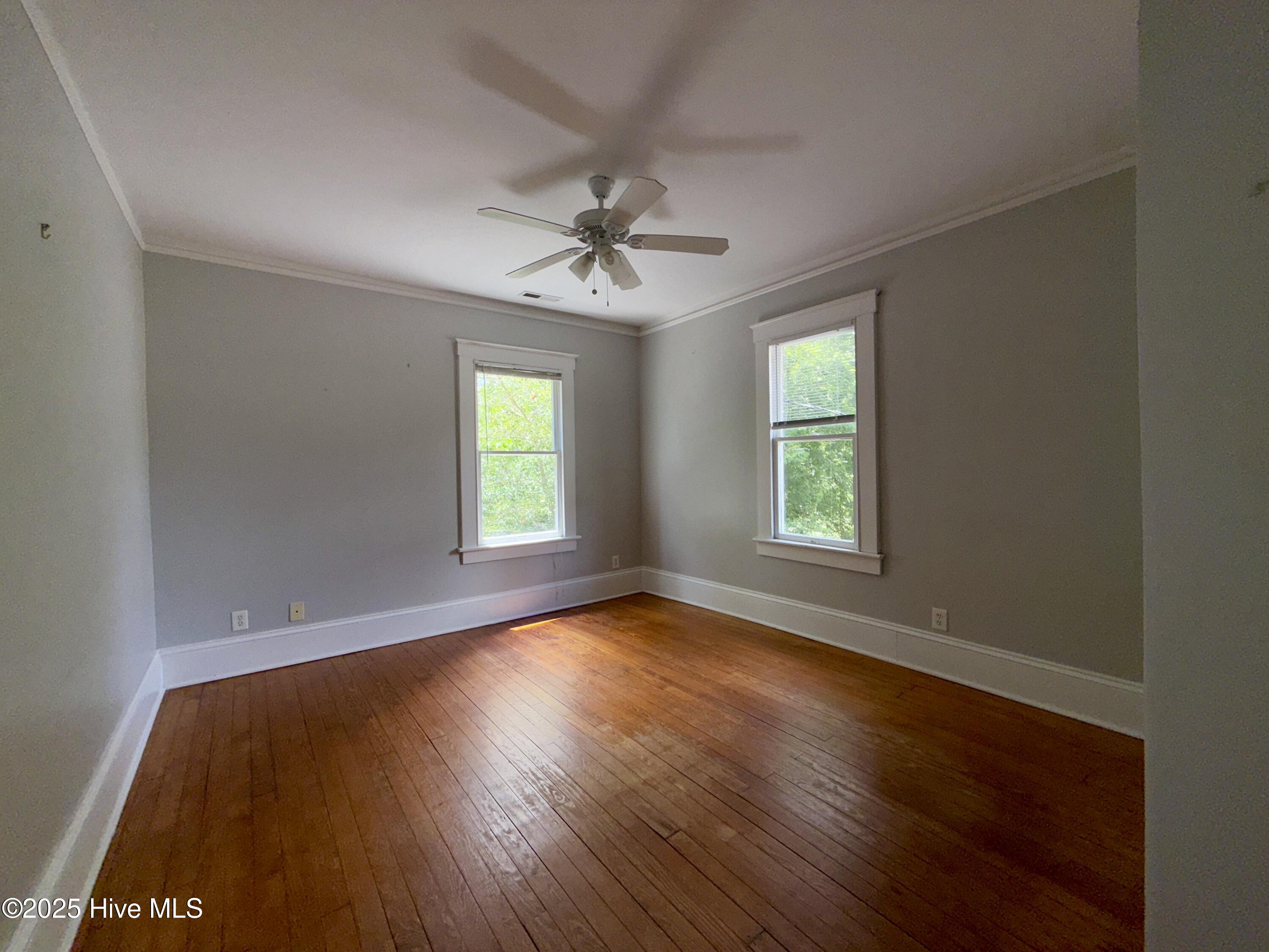 100521707 | Photo 16