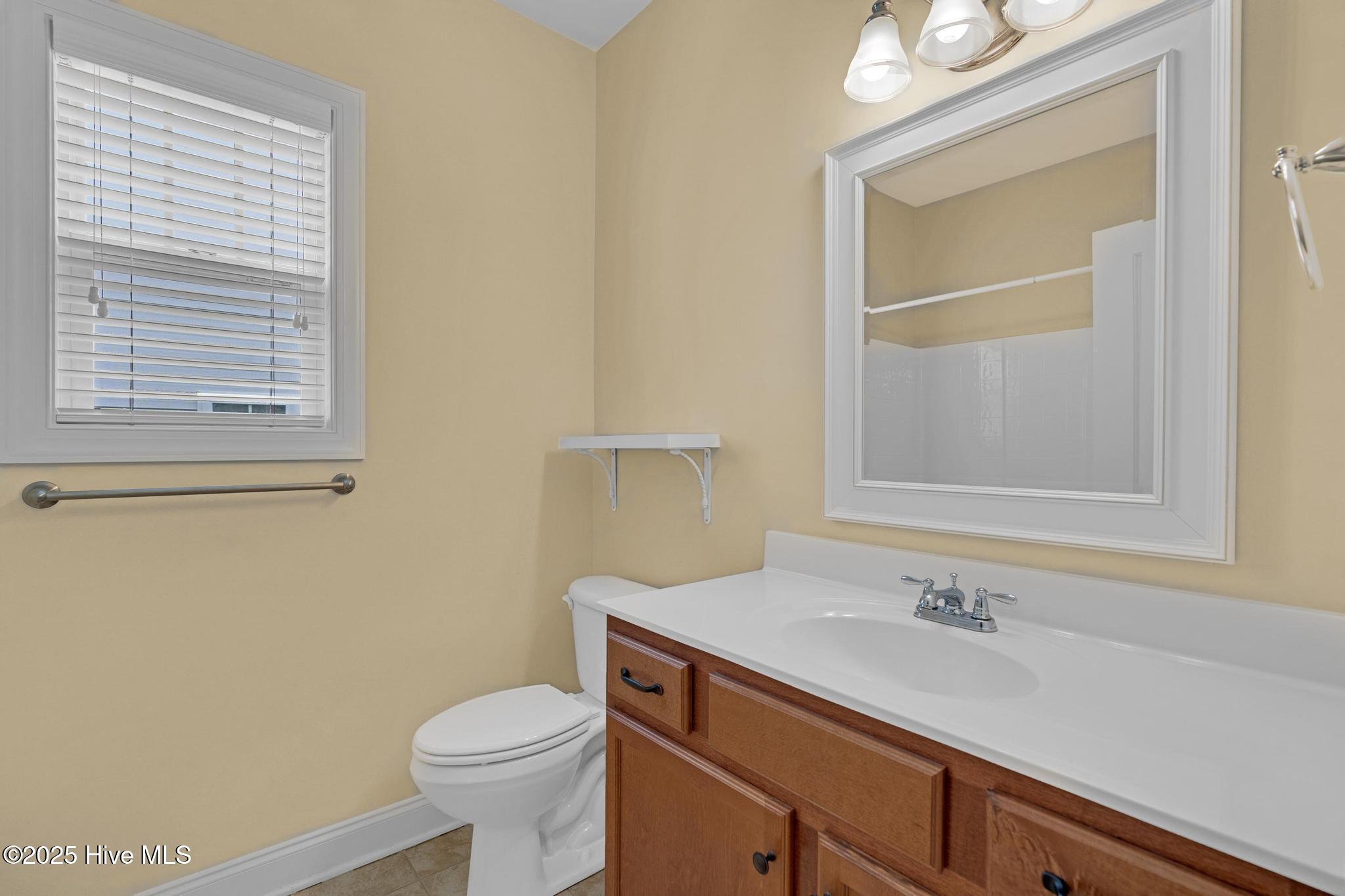 100513832 | Photo 25