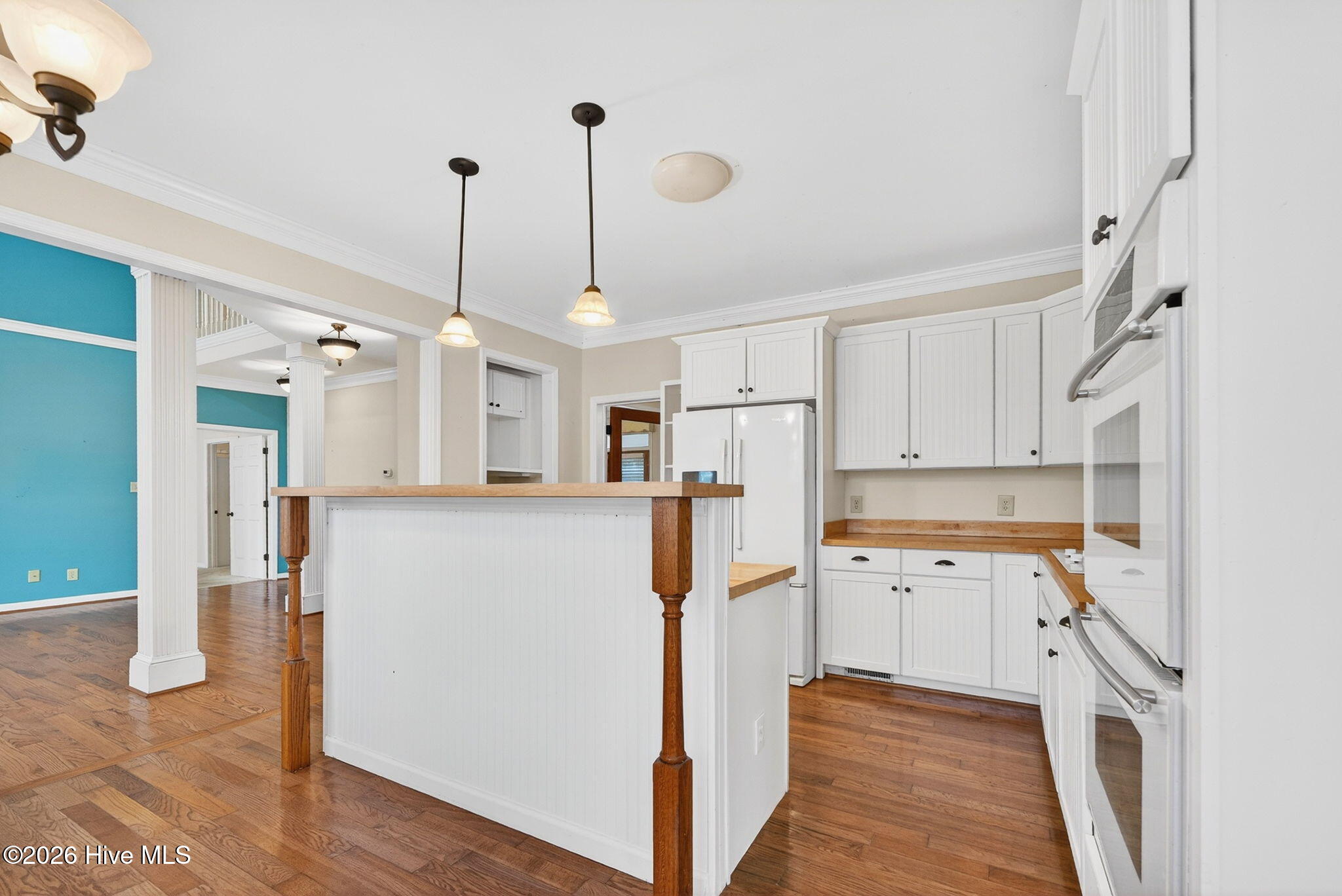 100559541 | Photo 29