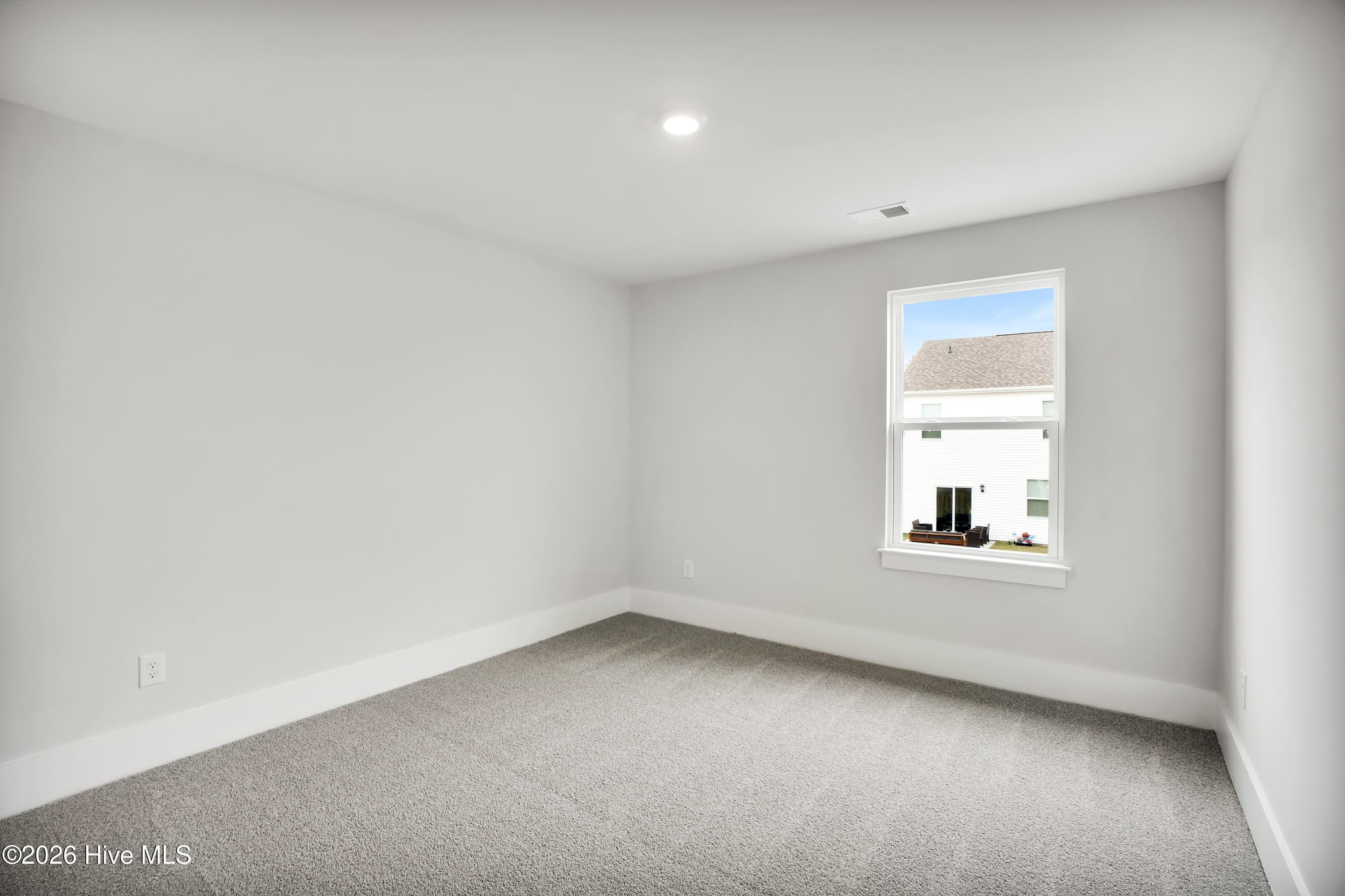 100544647 | Photo 20