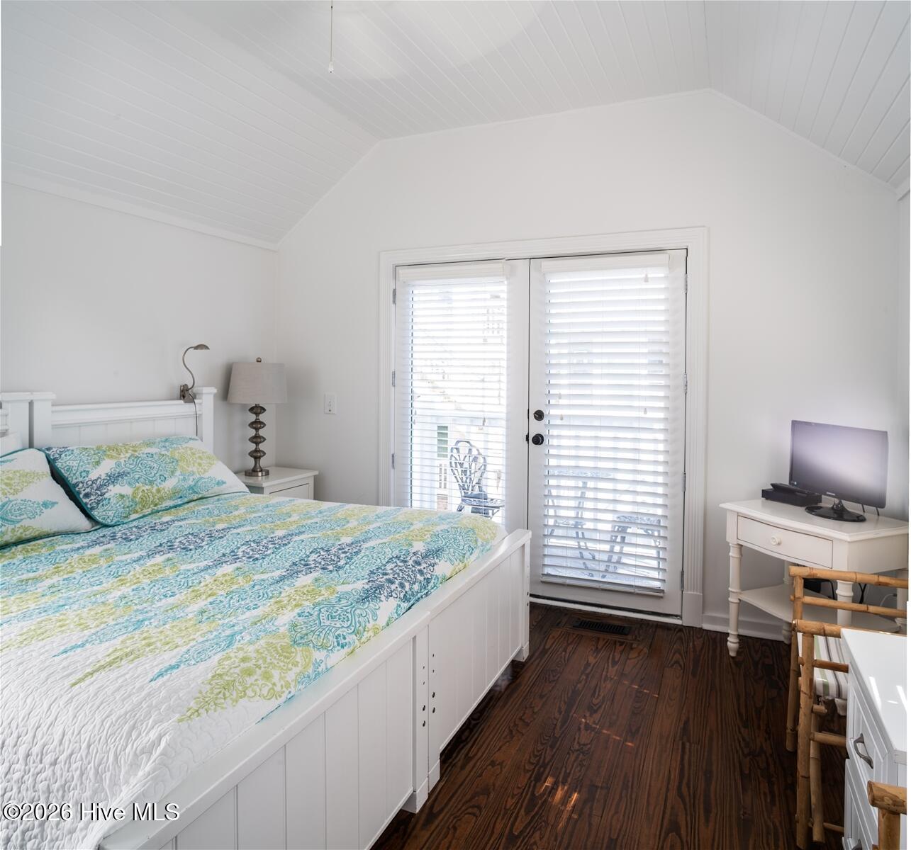 100559569 | Photo 36