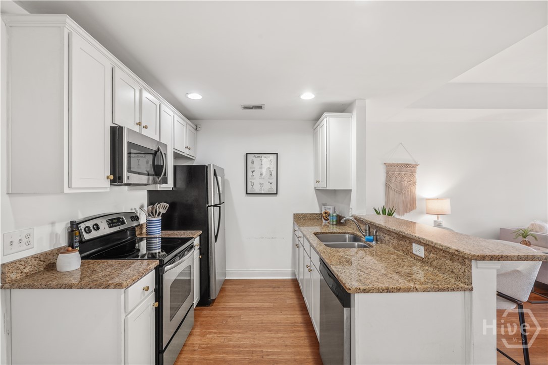 216 W Henry Street, Savannah, GA, 31401