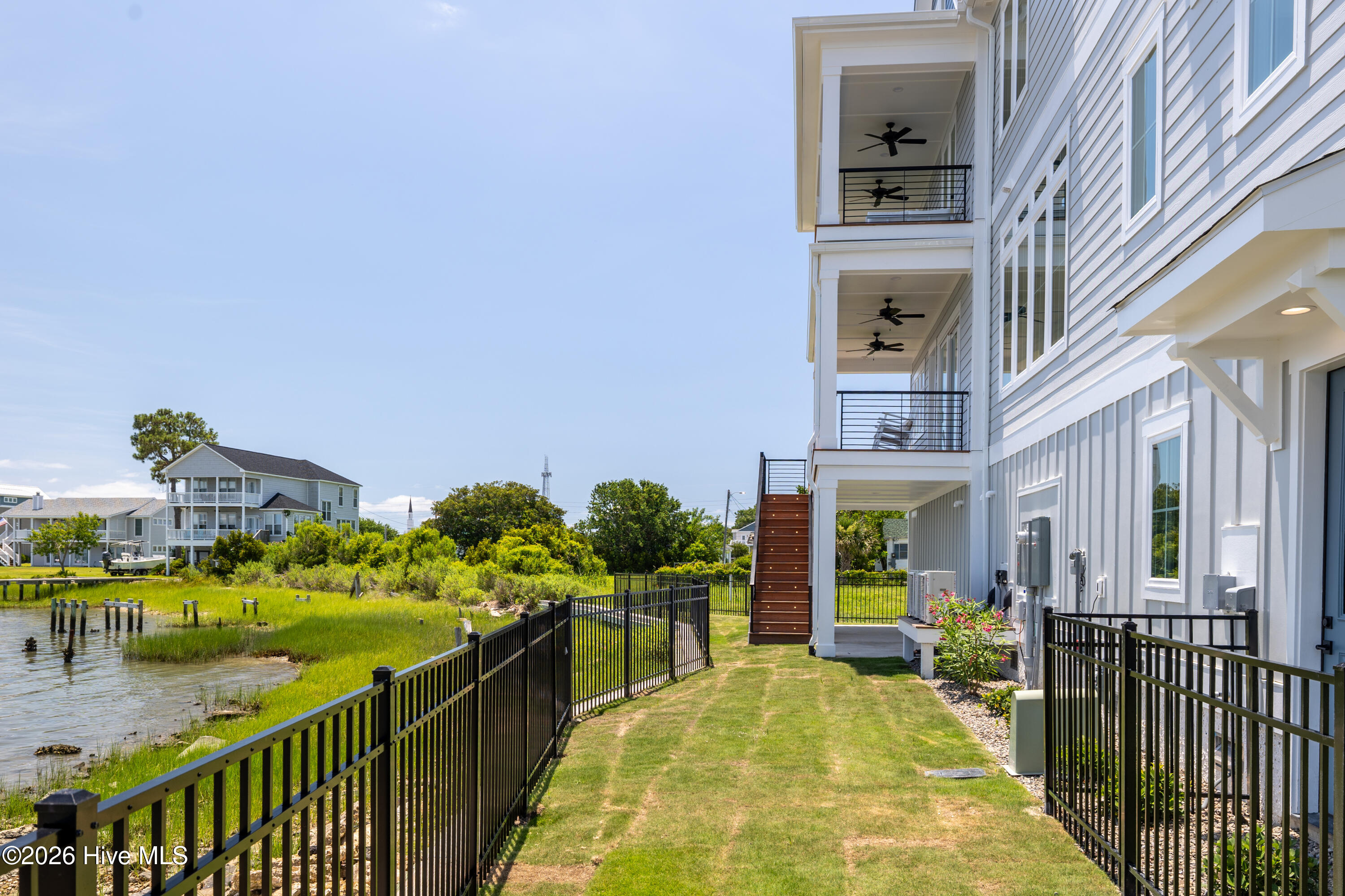 514 N 11th Street B,Morehead City