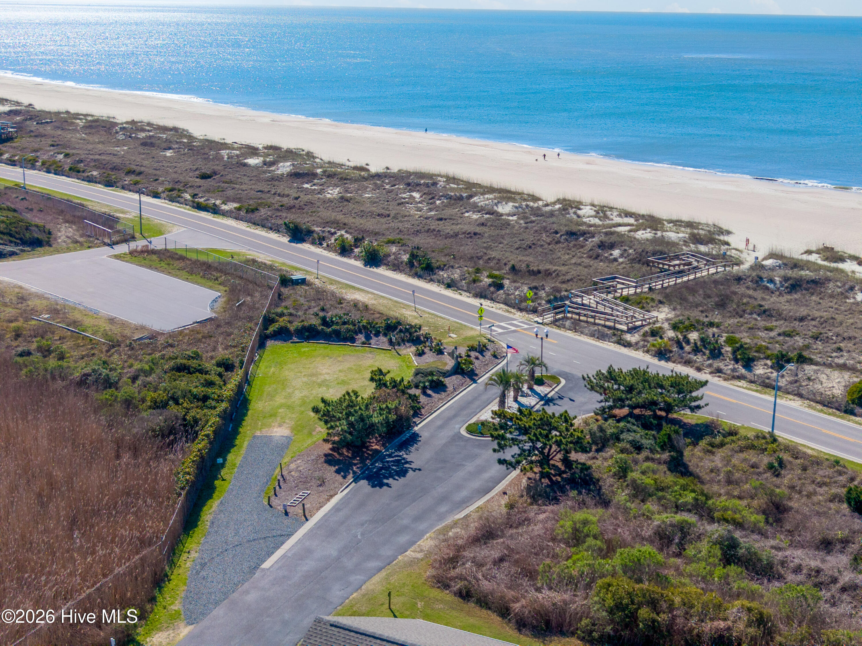 100561643 | Photo 58