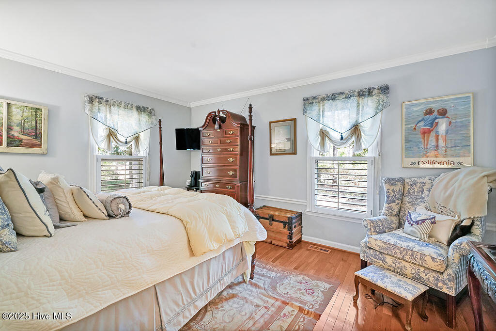 100504453 | Photo 26