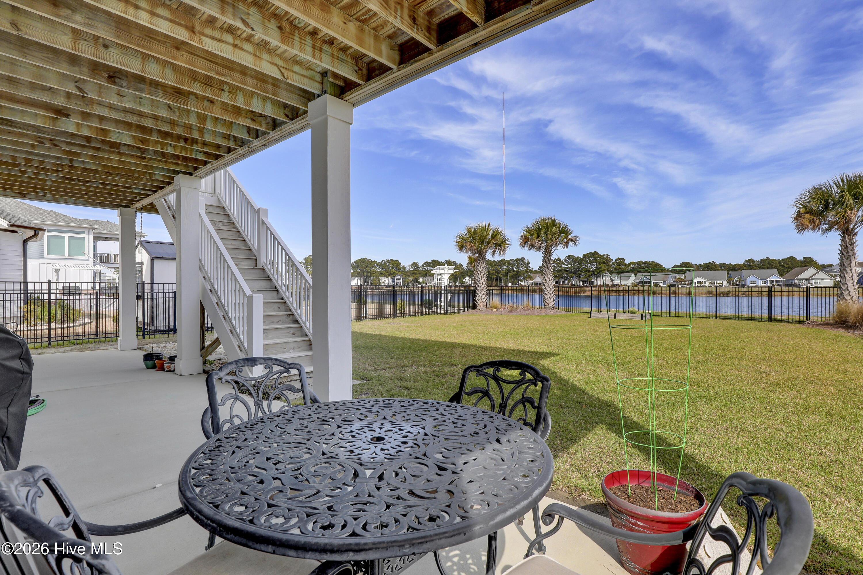 100561723 | Photo 45