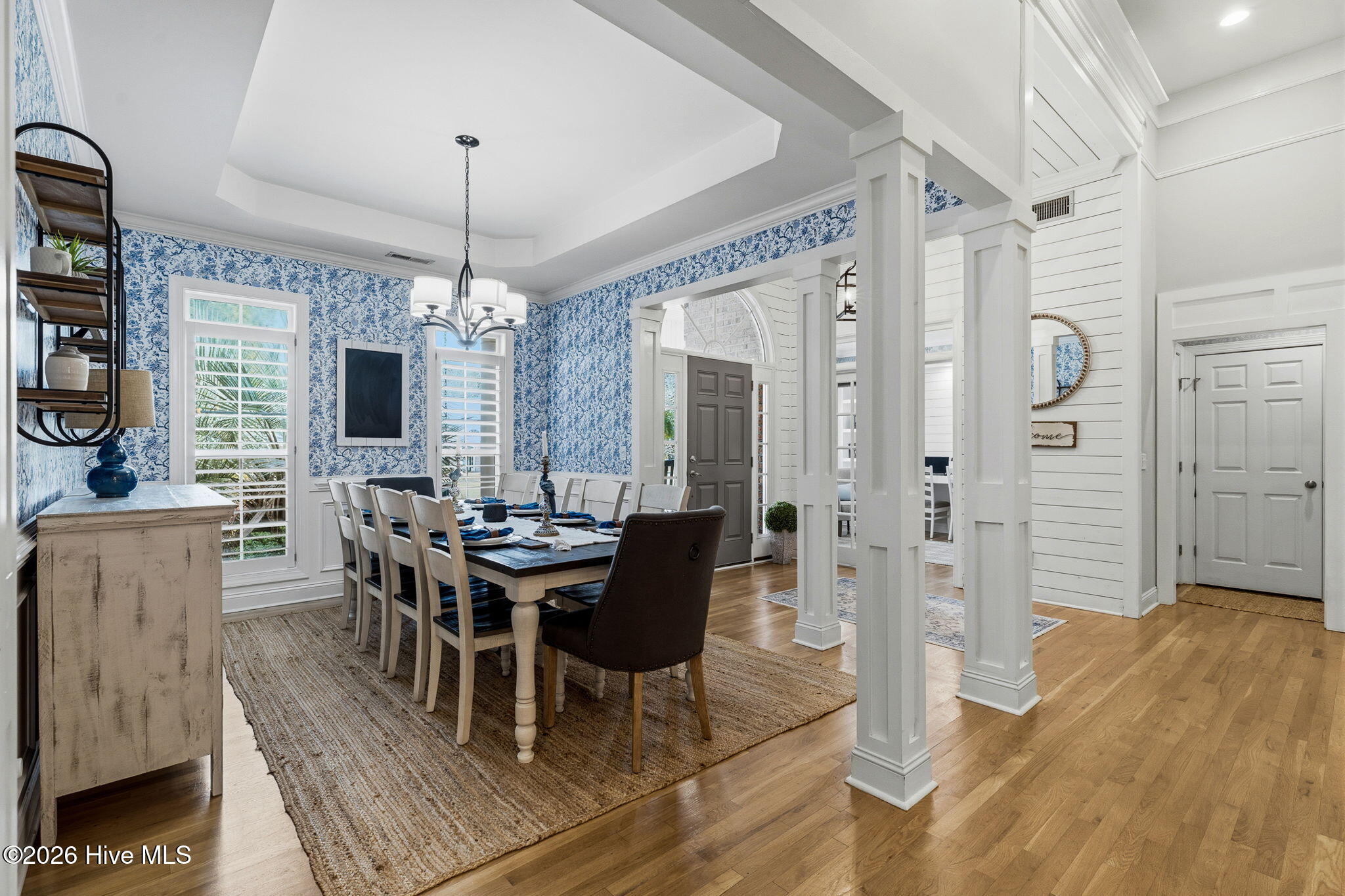 100561515 | Photo 37