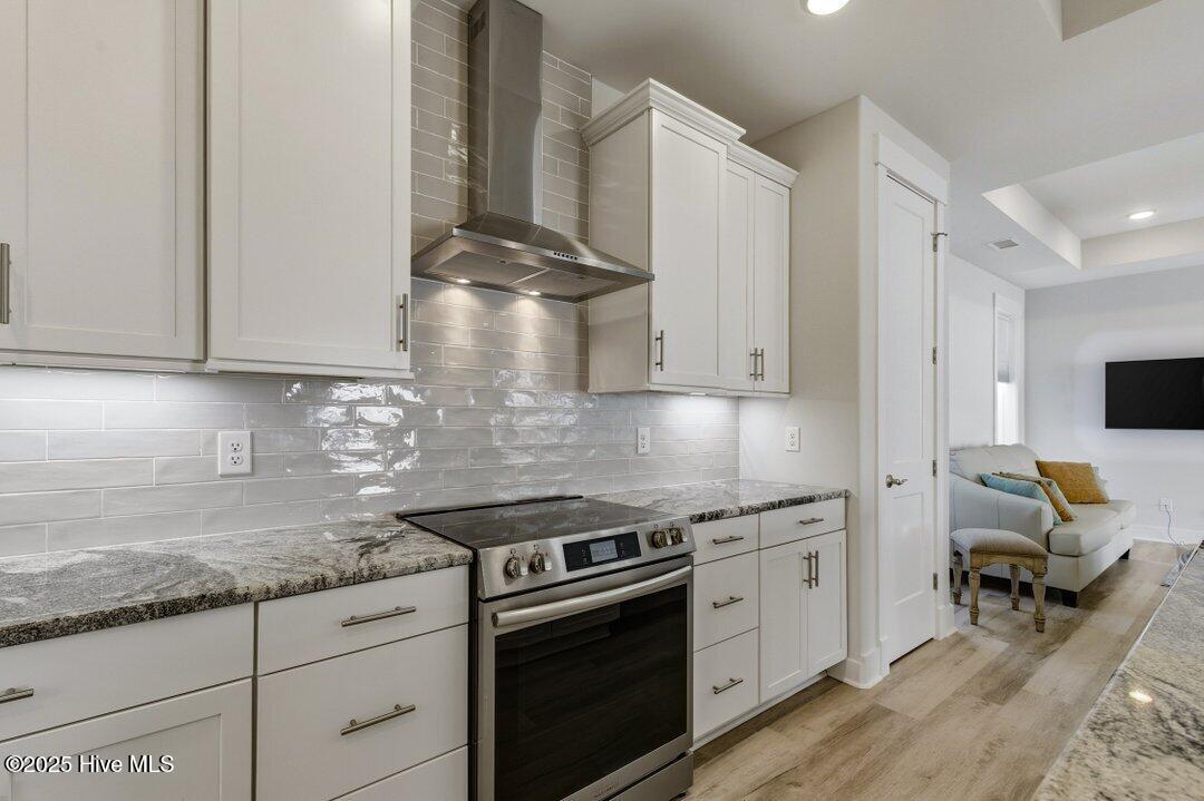 100543615 | Photo 17