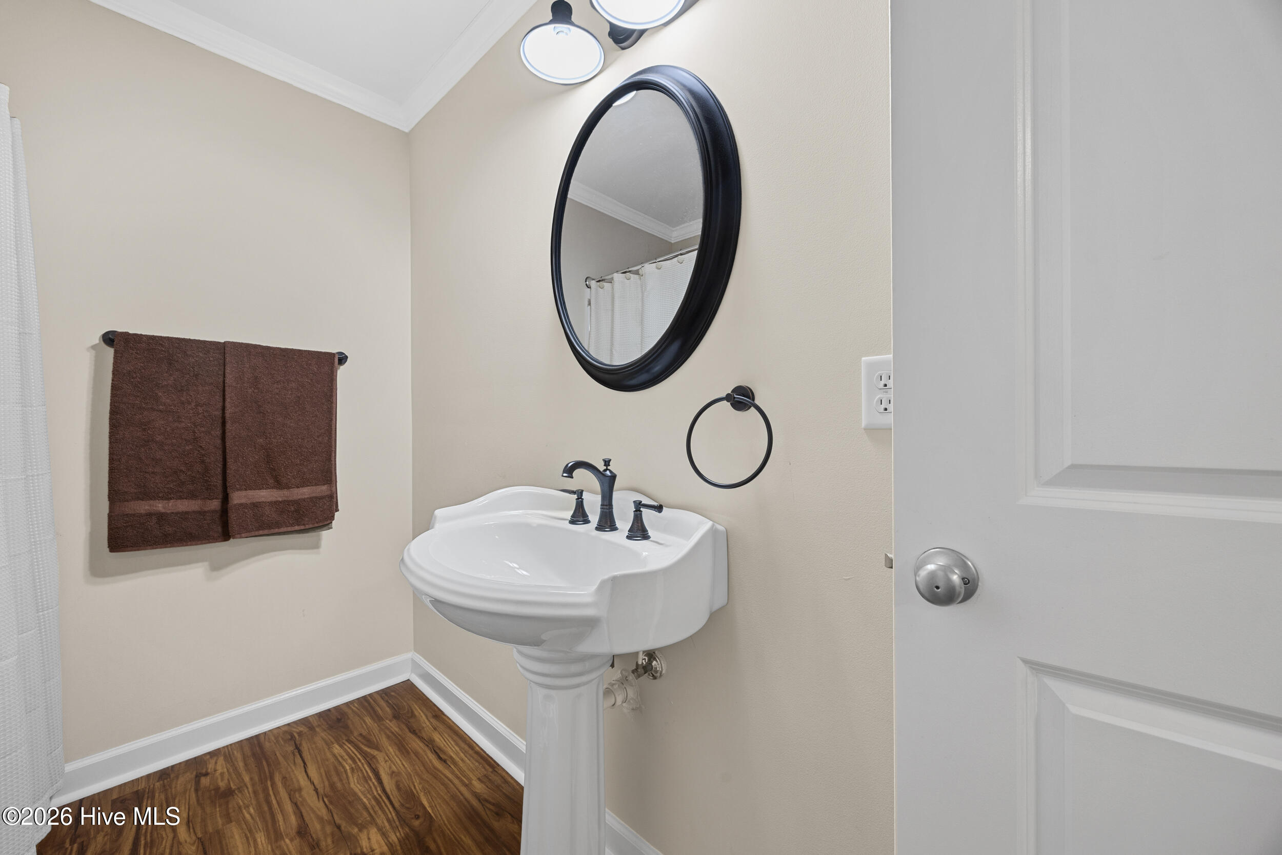 100554132 | Photo 23