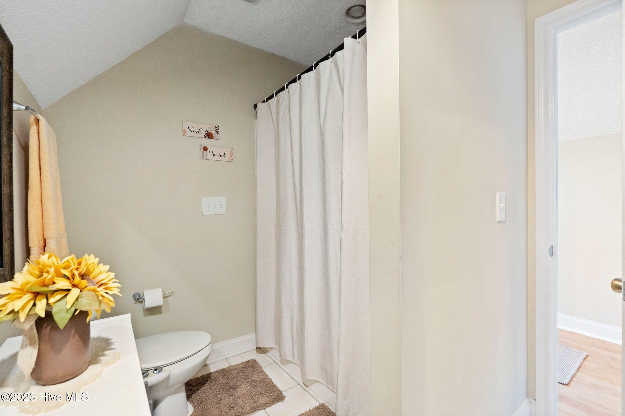 100554747 | Photo 26