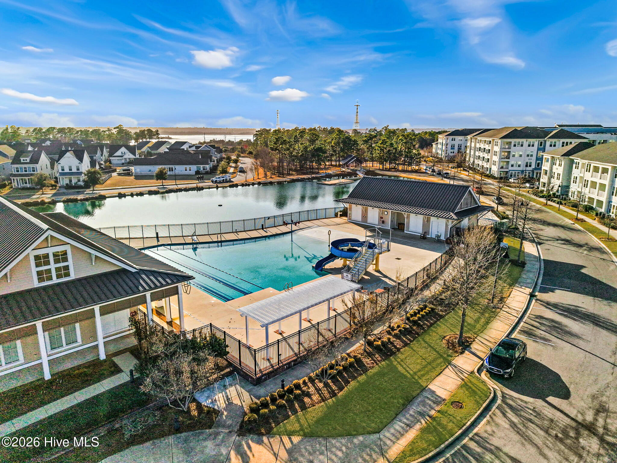 100559498 | Photo 13