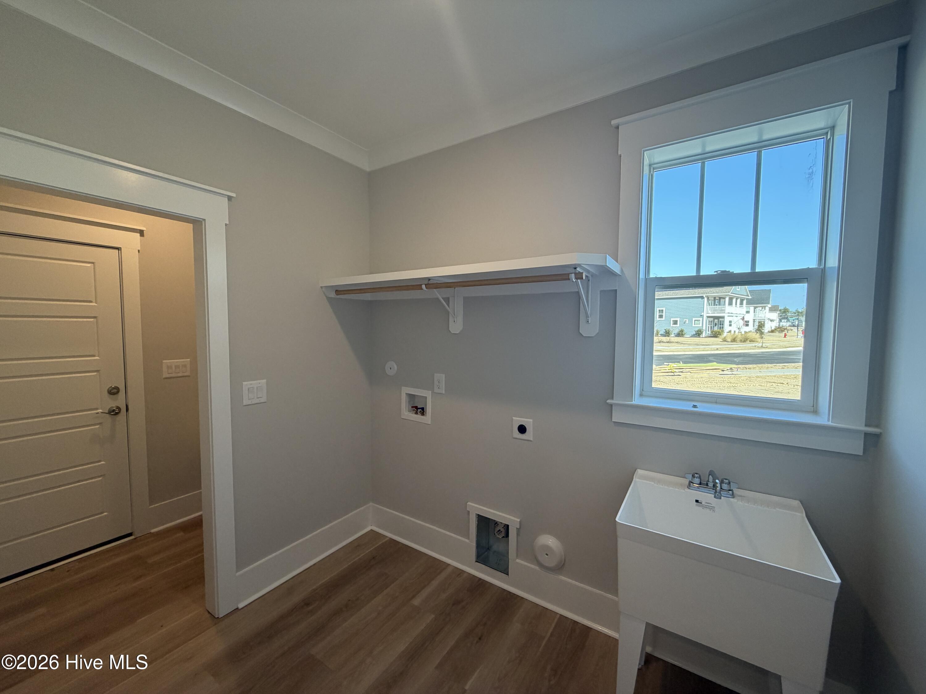 100532147 | Photo 19