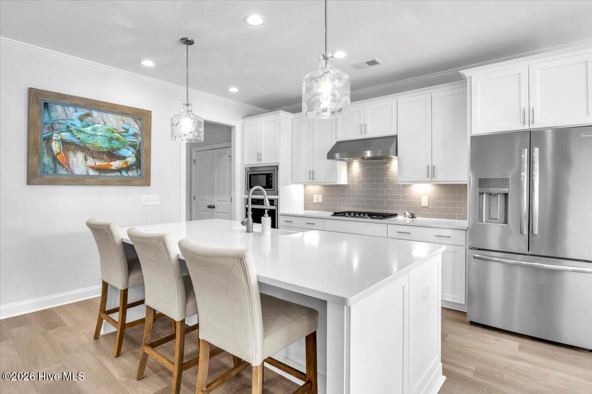 100556210 | Photo 12