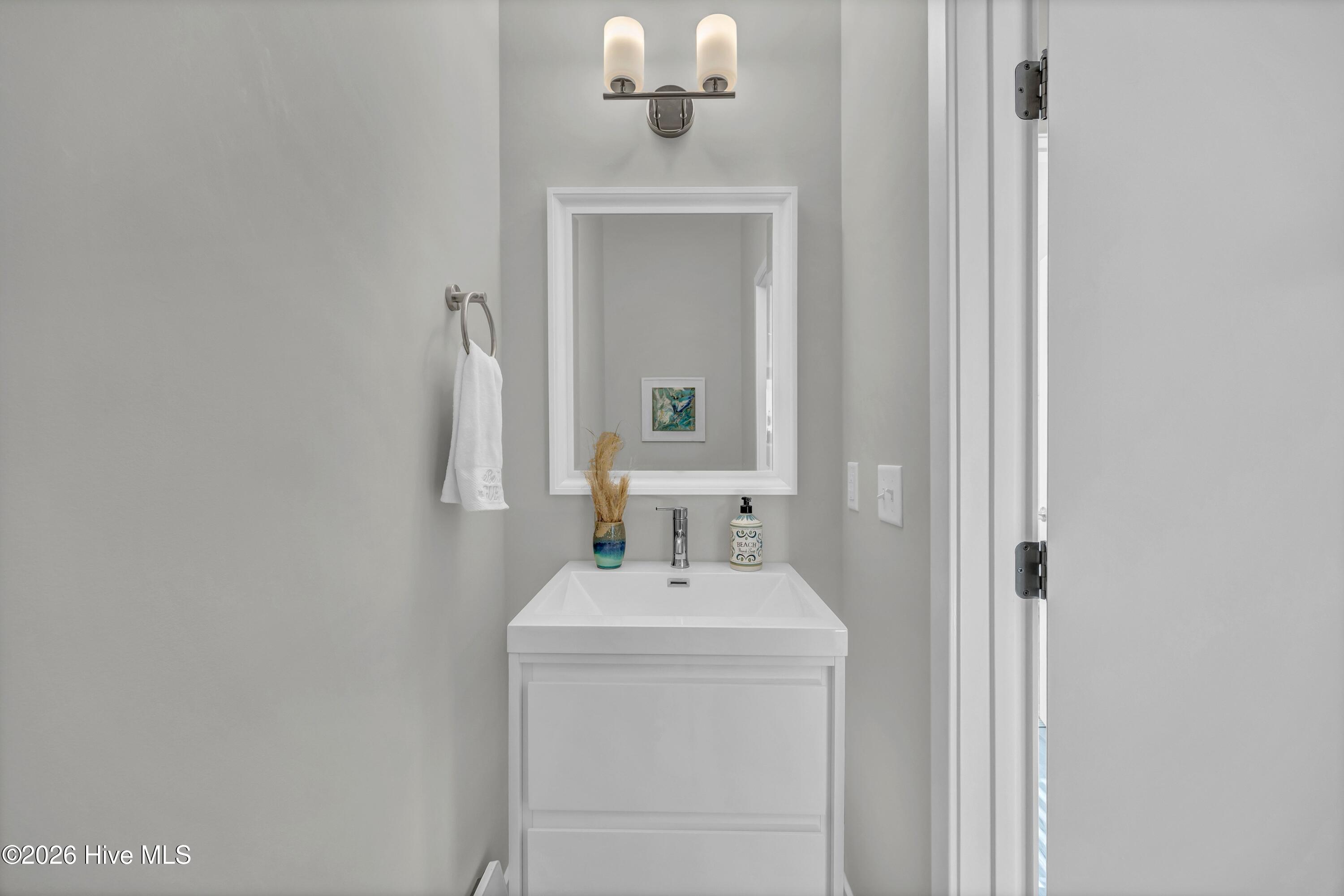 100561235 | Photo 10