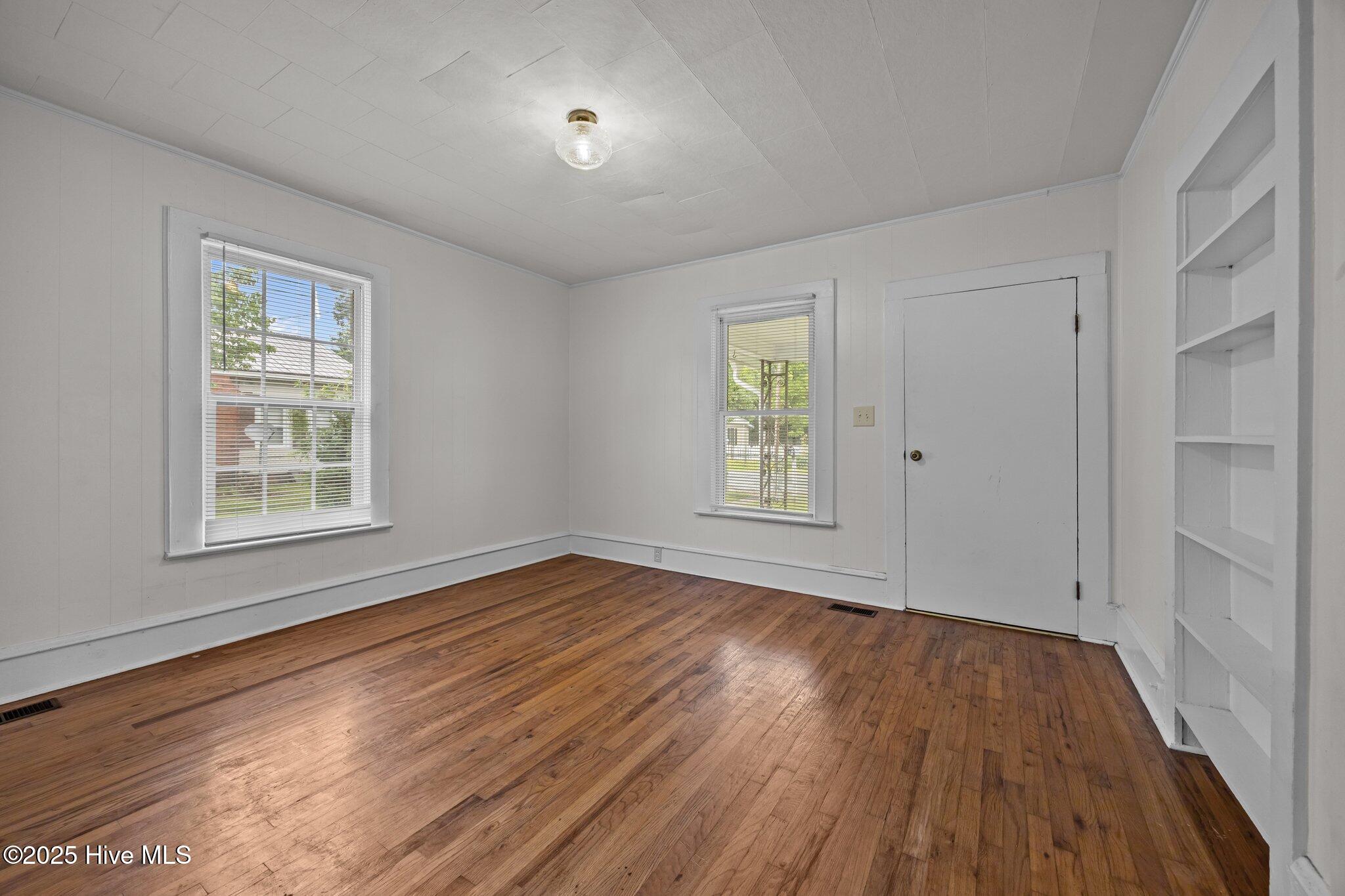 Homes for sale in Dunn, NC | 303 N Watauga Ave, Dunn, NC 28334 | MLS# 100516337