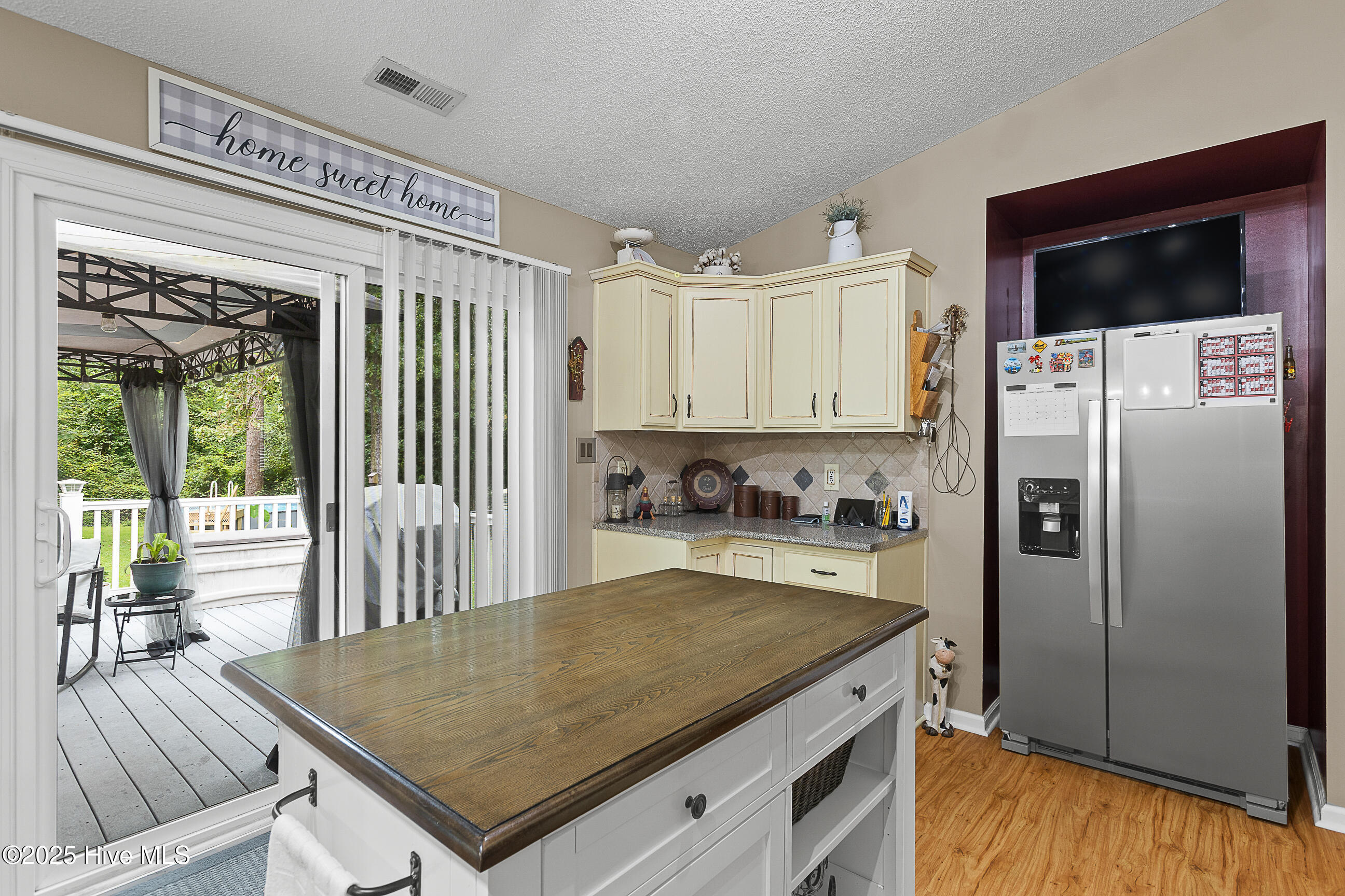 256 S Creek Drive, Jacksonville, NC 28540 – photo 12: 11-22