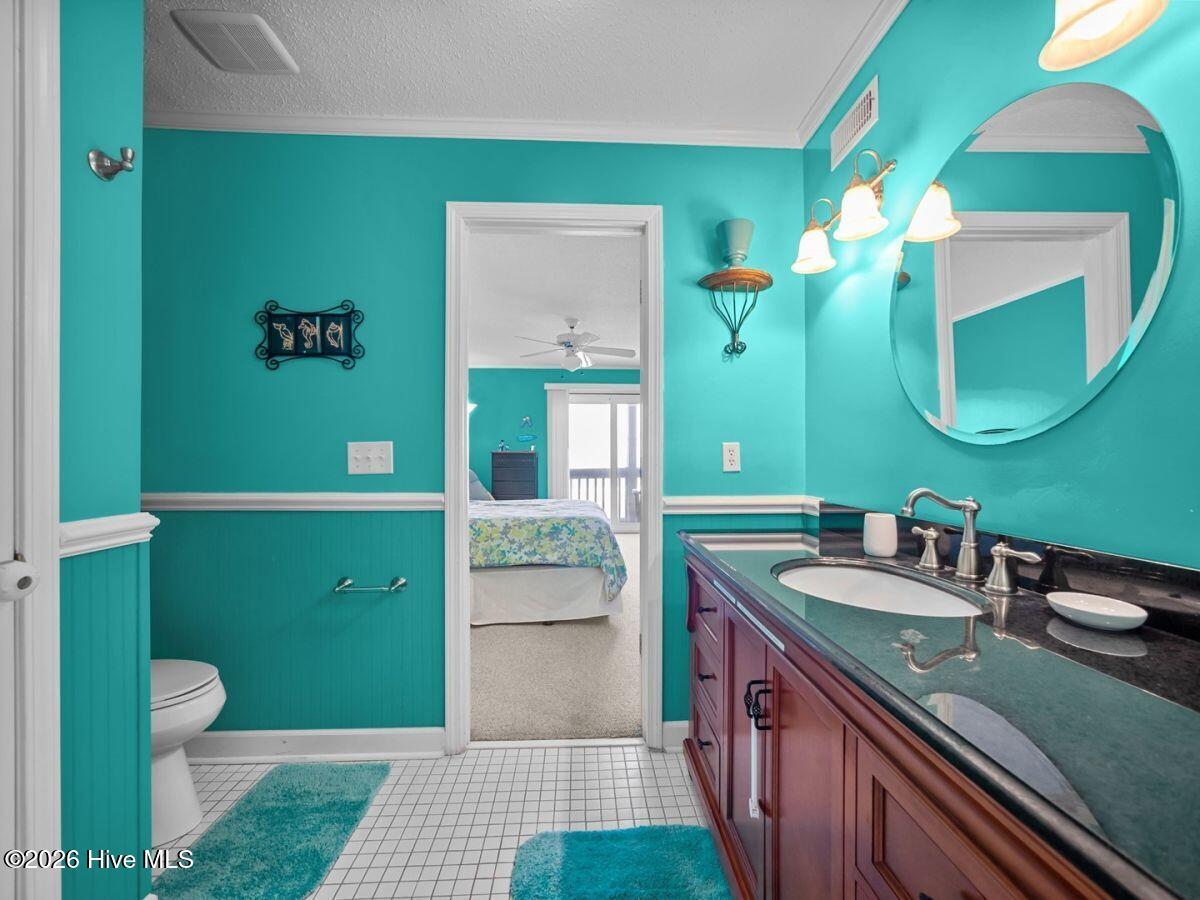 100556202 | Photo 24