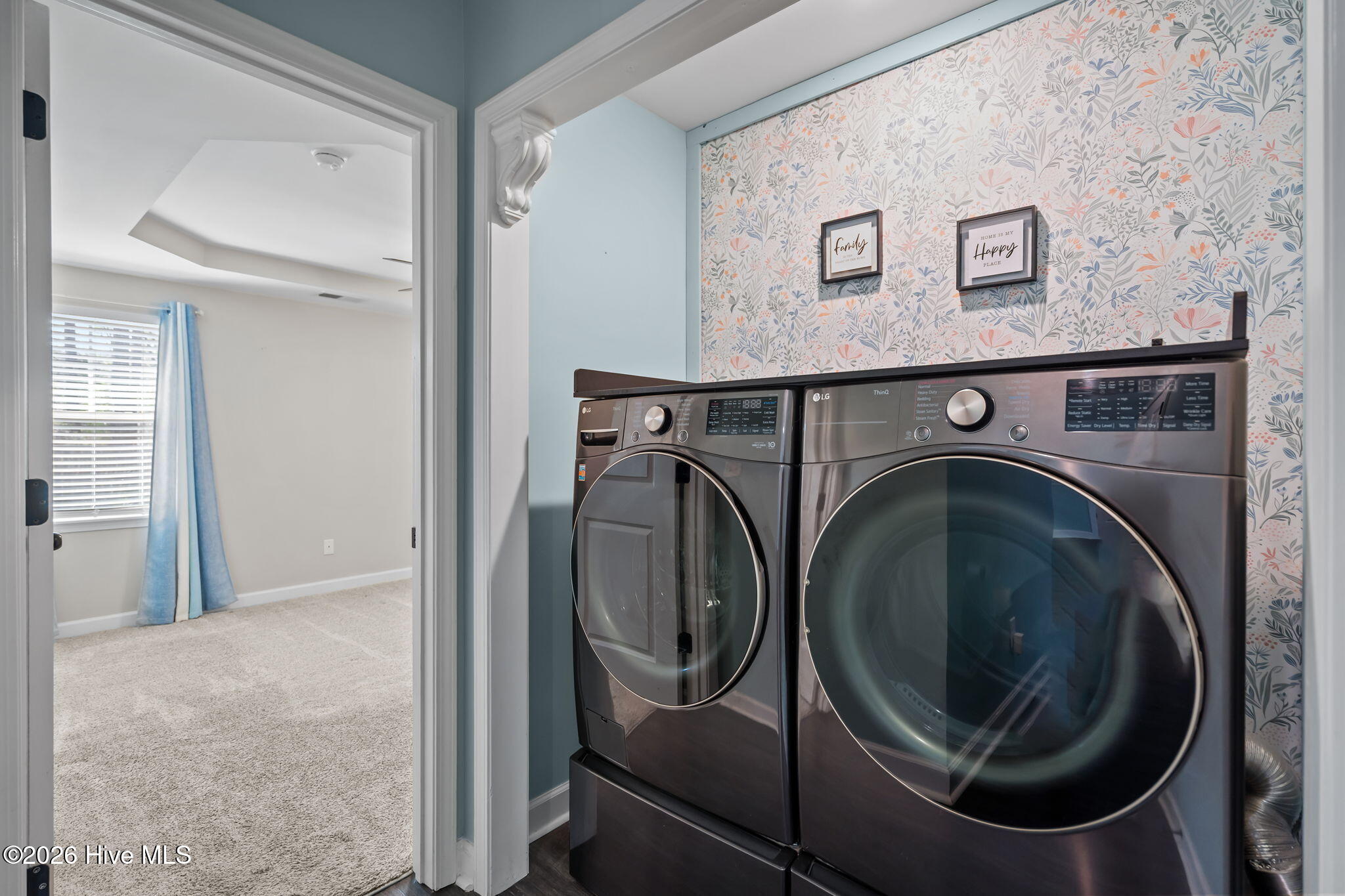 100561412 | Photo 15