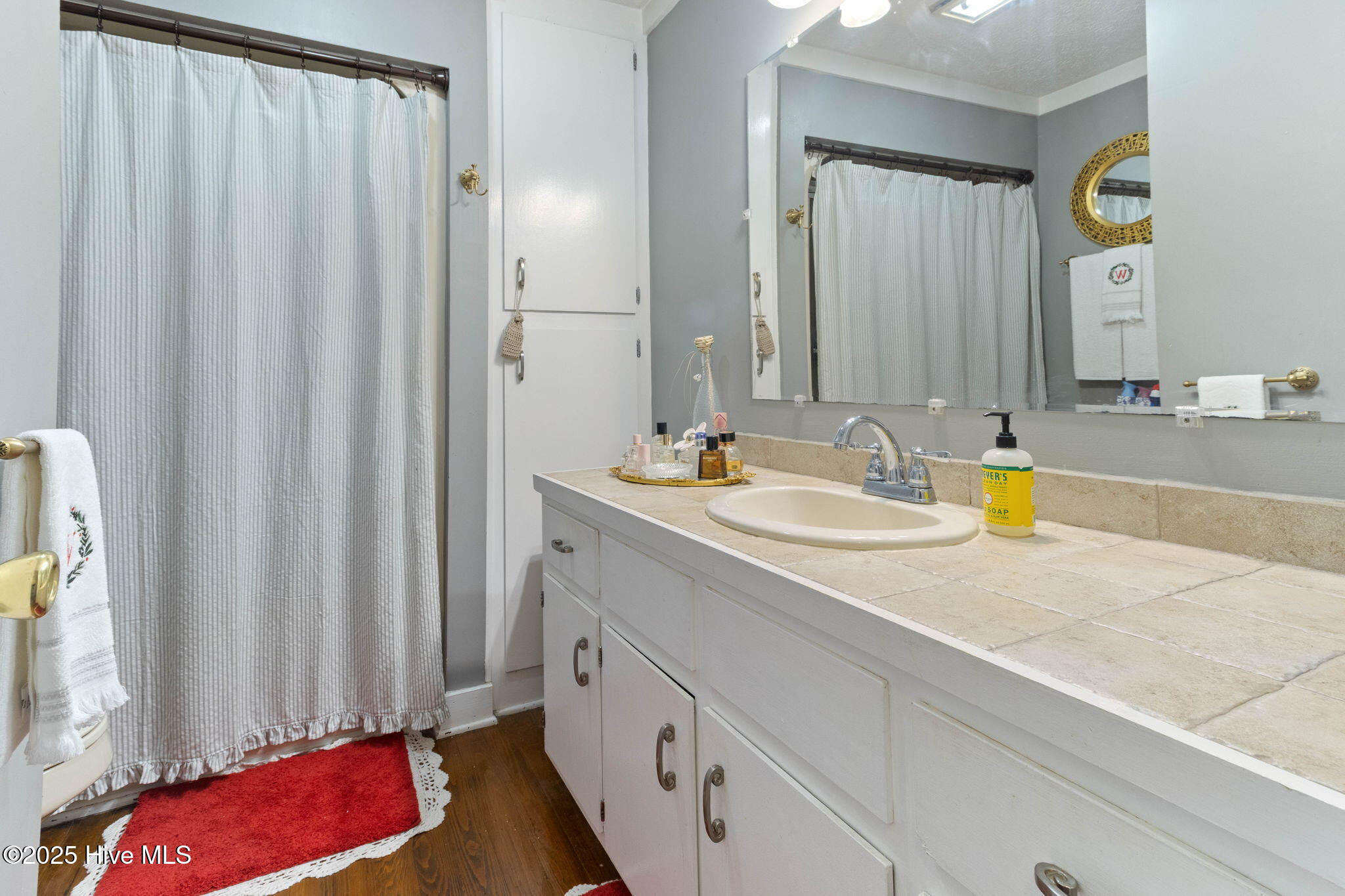 100542447 | Photo 16