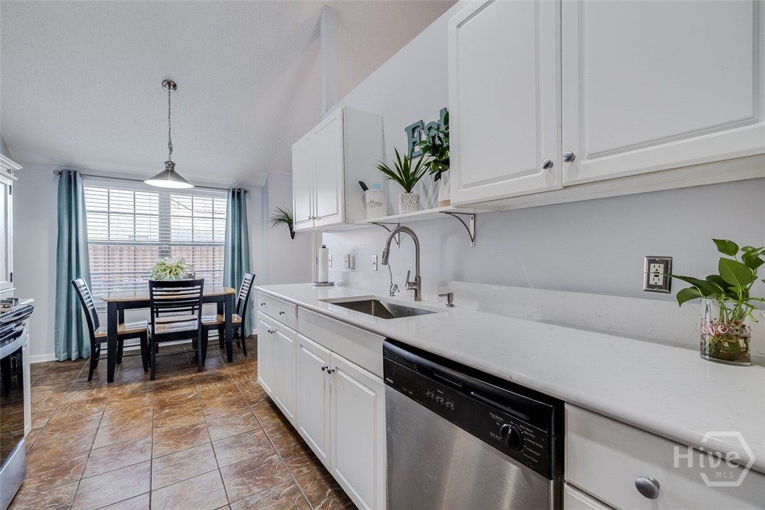 112 Oak Grove Lane, Savannah, GA, 31419