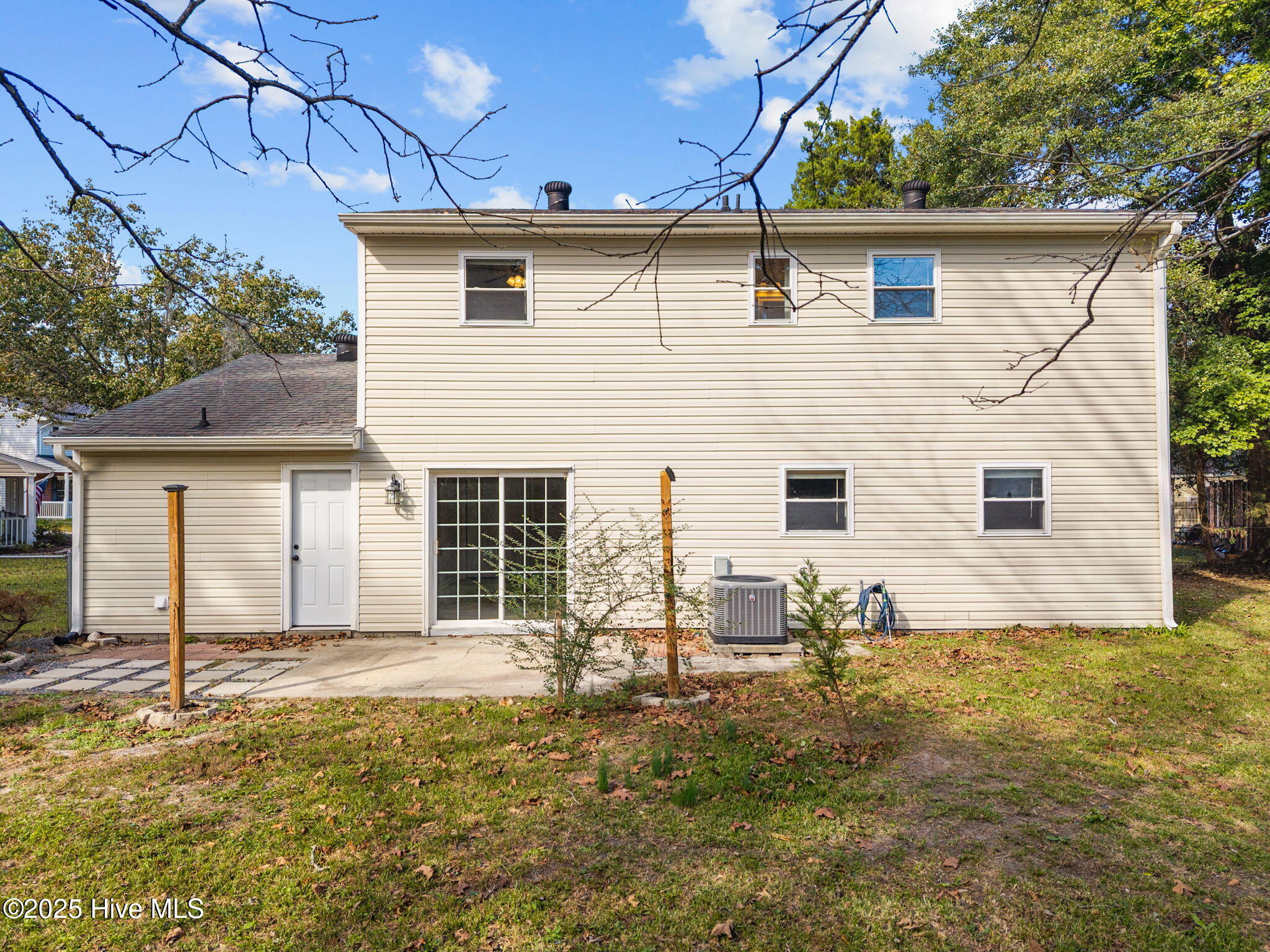 100539019 | Photo 34