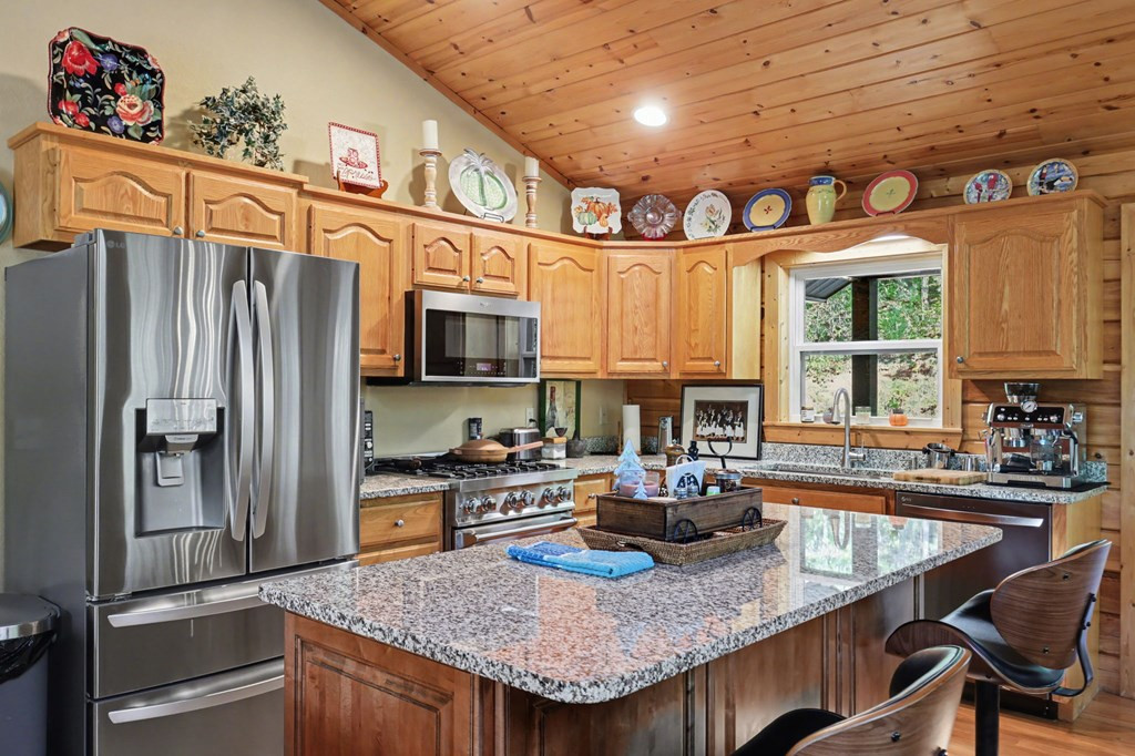 71 Leisure Time Lane, Murphy, NC 28906 Listing Photo  3