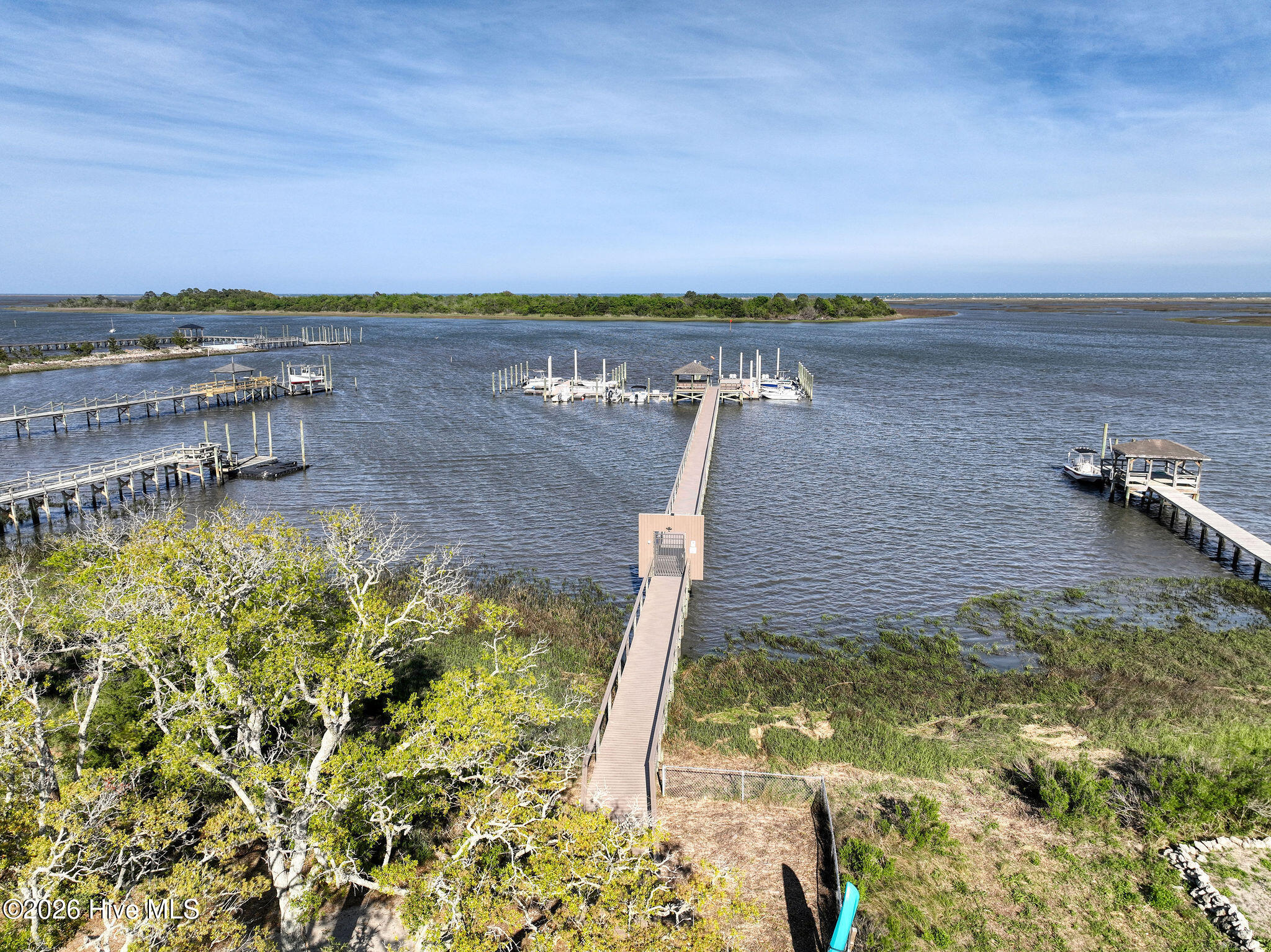 100567317 | Photo 91