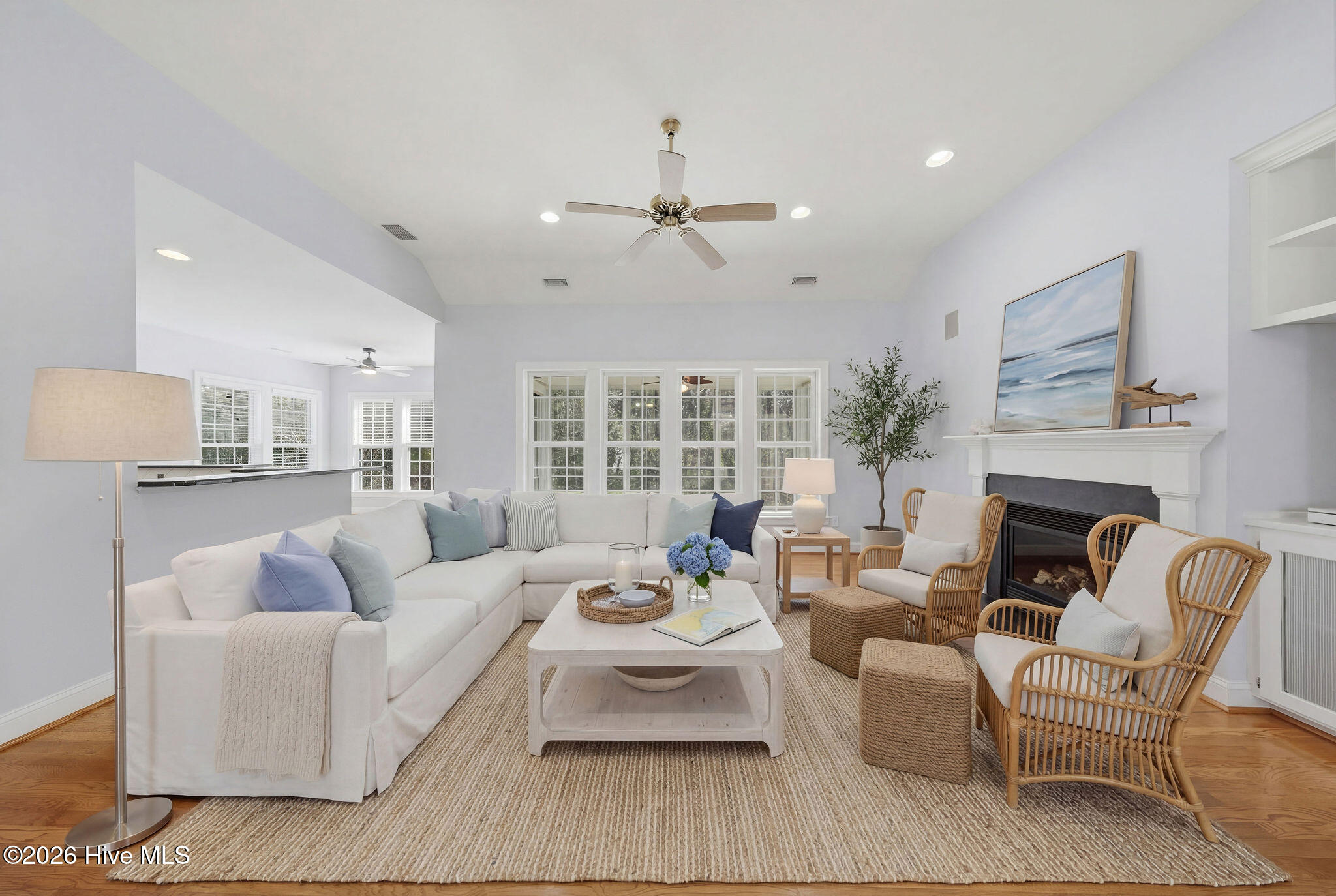 100560858 | Photo 10