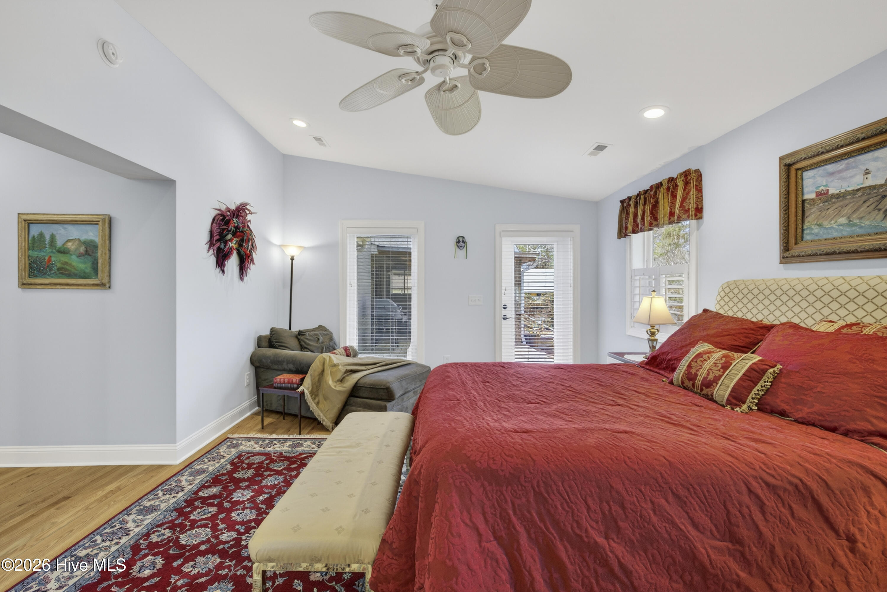 100559114 | Photo 26