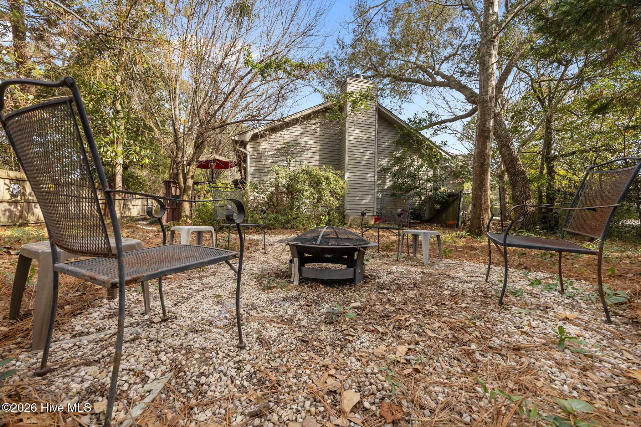 100552337 | Photo 35