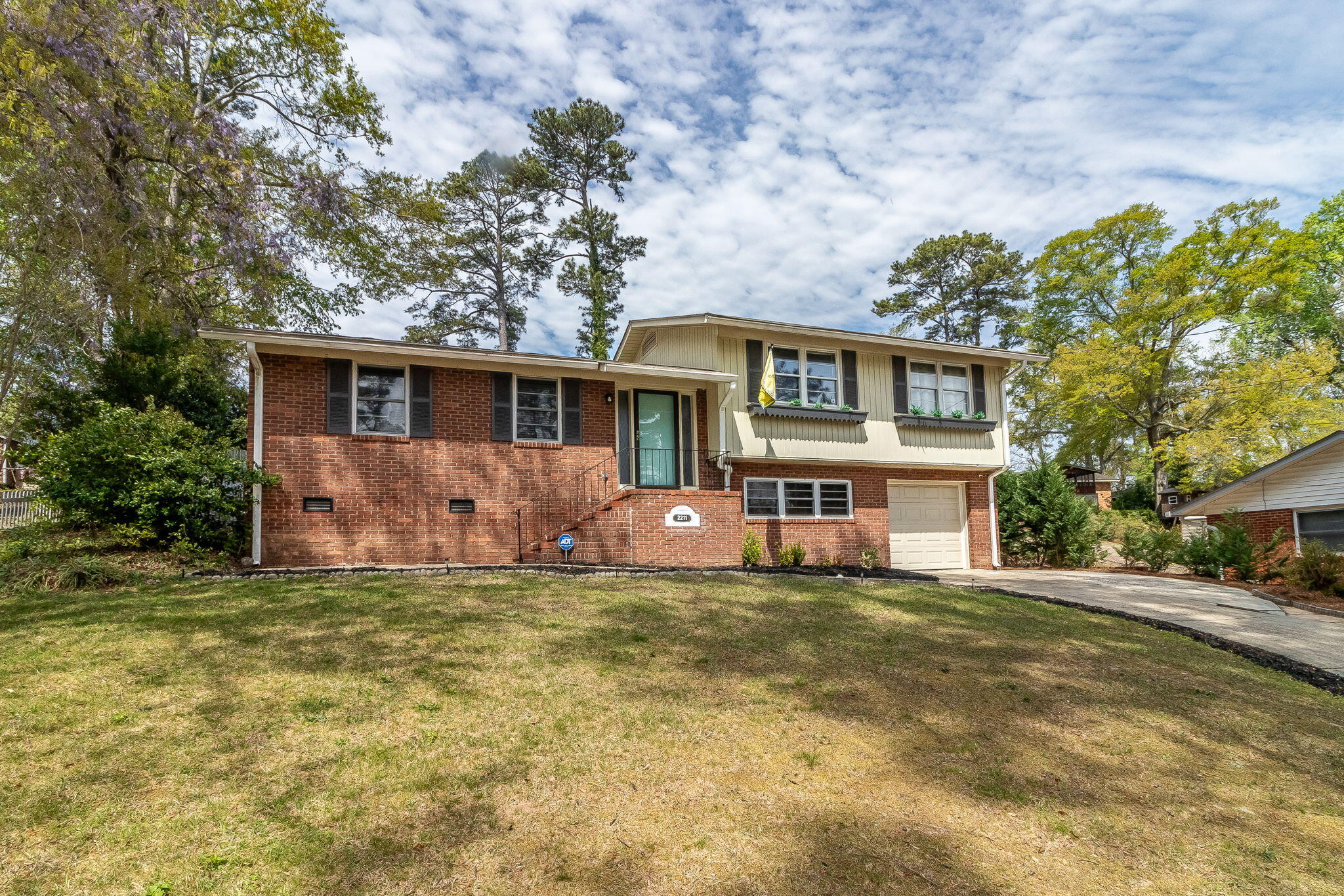 2-web-or-mls-2211 MURA DRIVE 2026 ©-8595