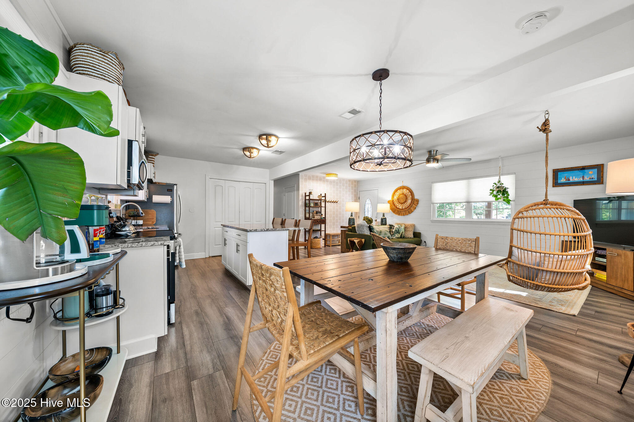 100538264 | Photo 20