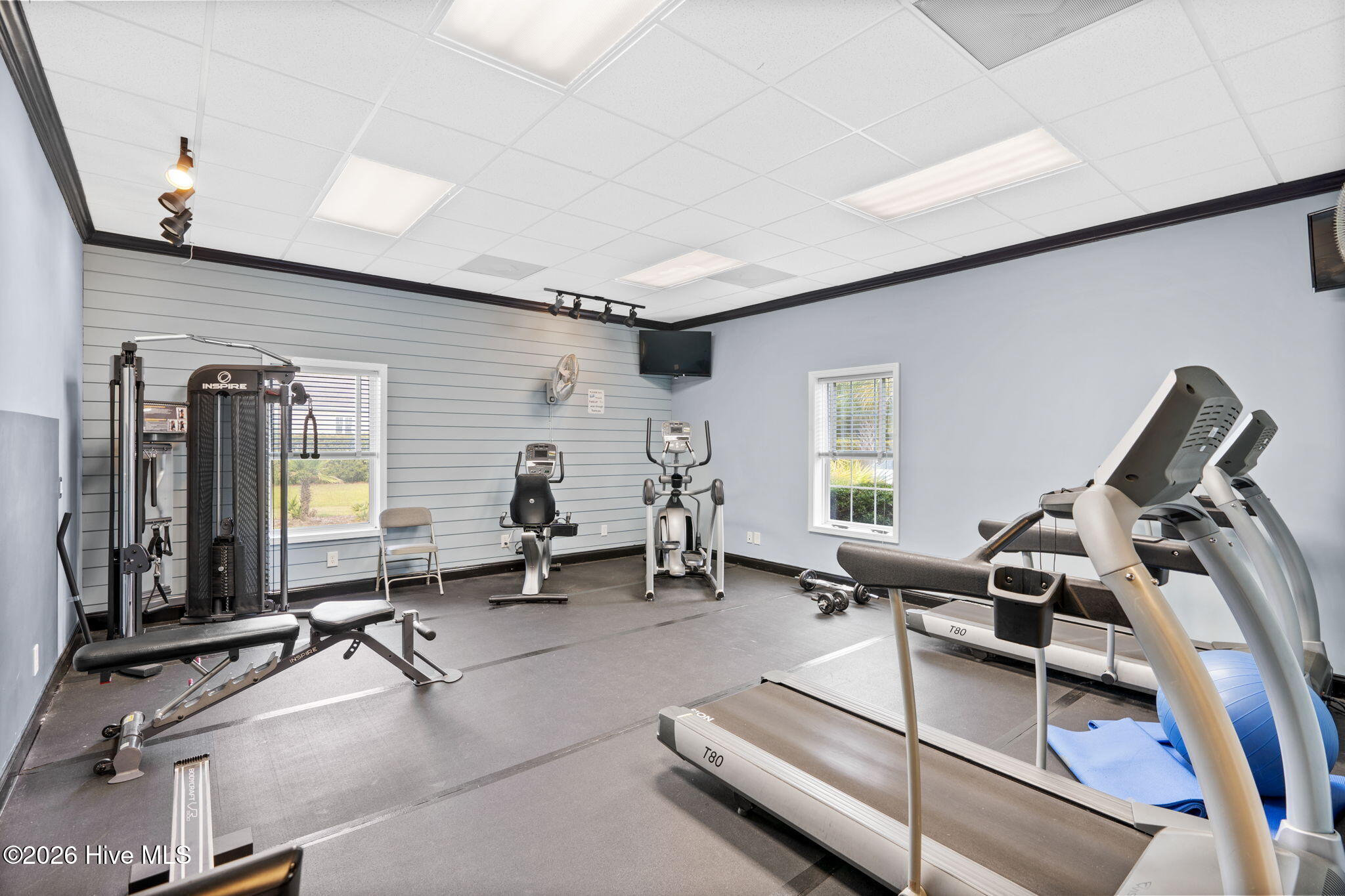 100560358 | Photo 56