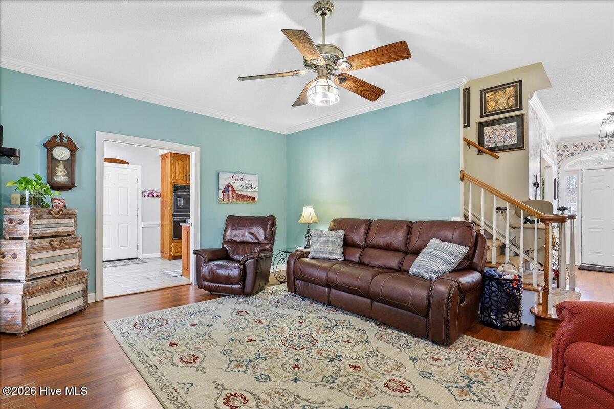 100550668 | Photo 12