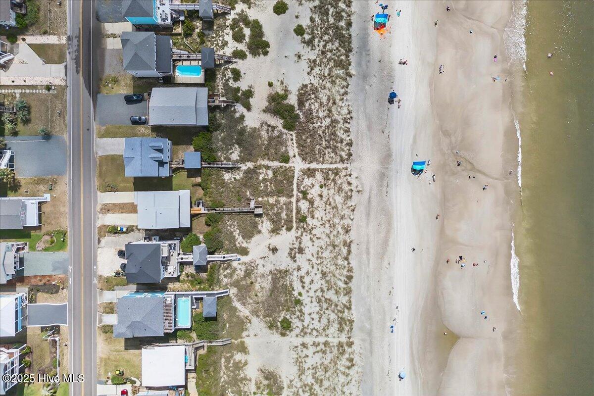 100521504 | Photo 56