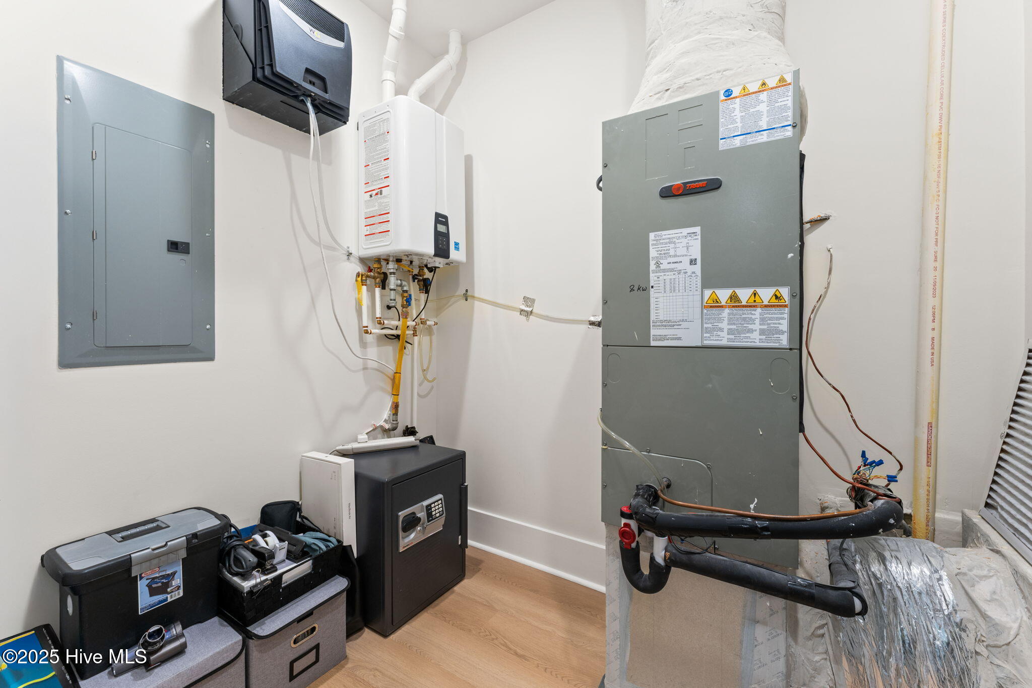 100559638 | Photo 47