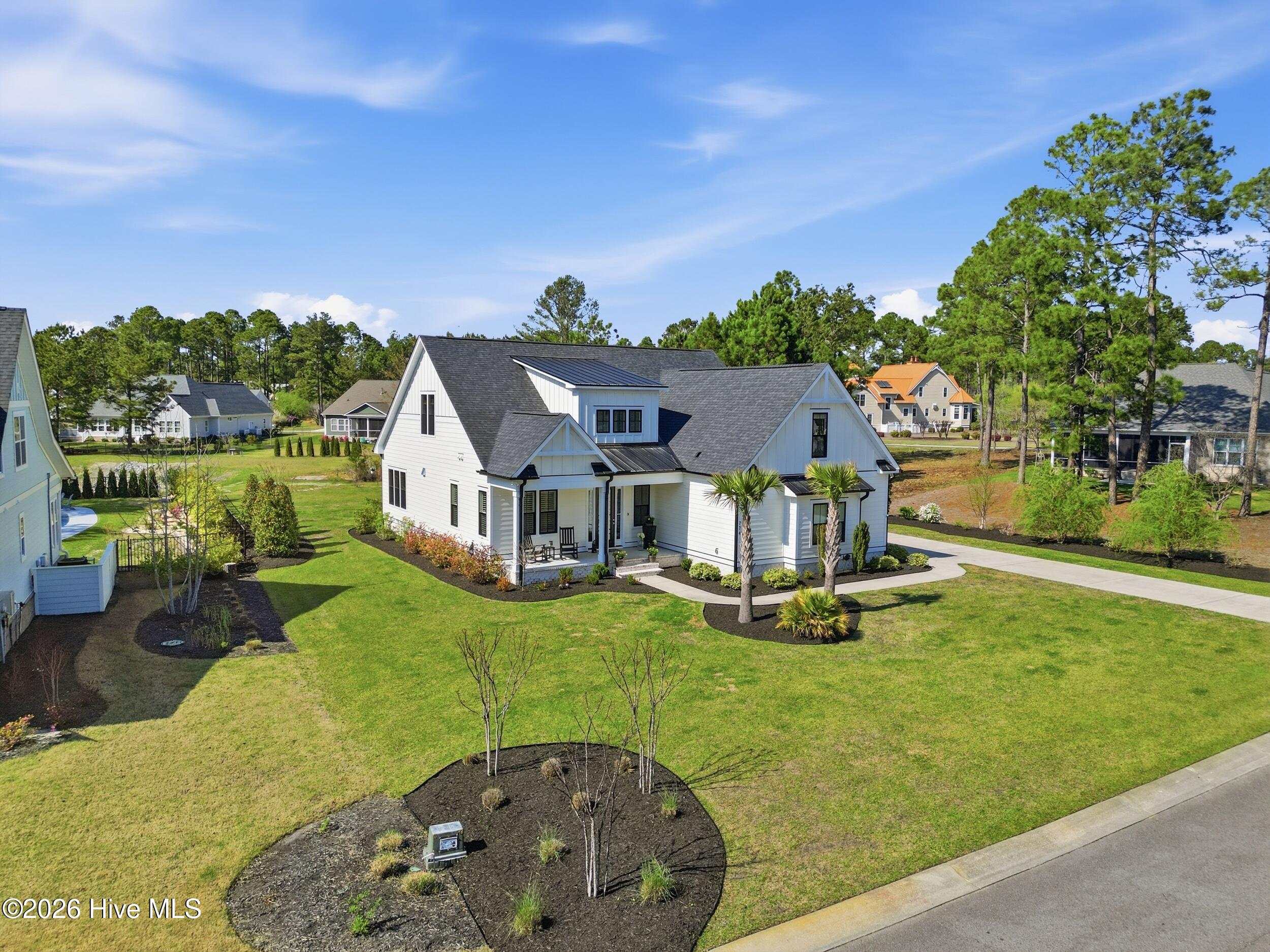 100563980 | Photo 75