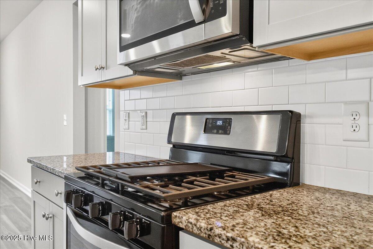 100522416 | Photo 26