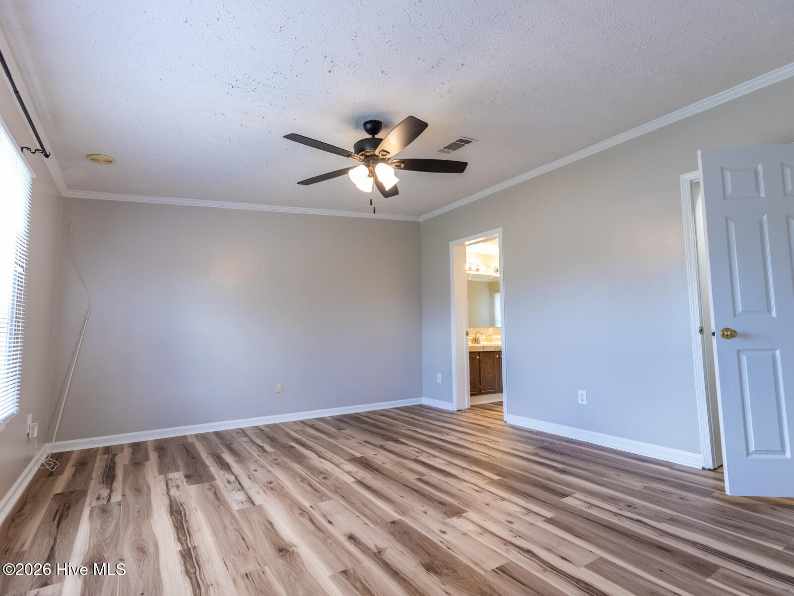 299 Riggs Road,Hubert