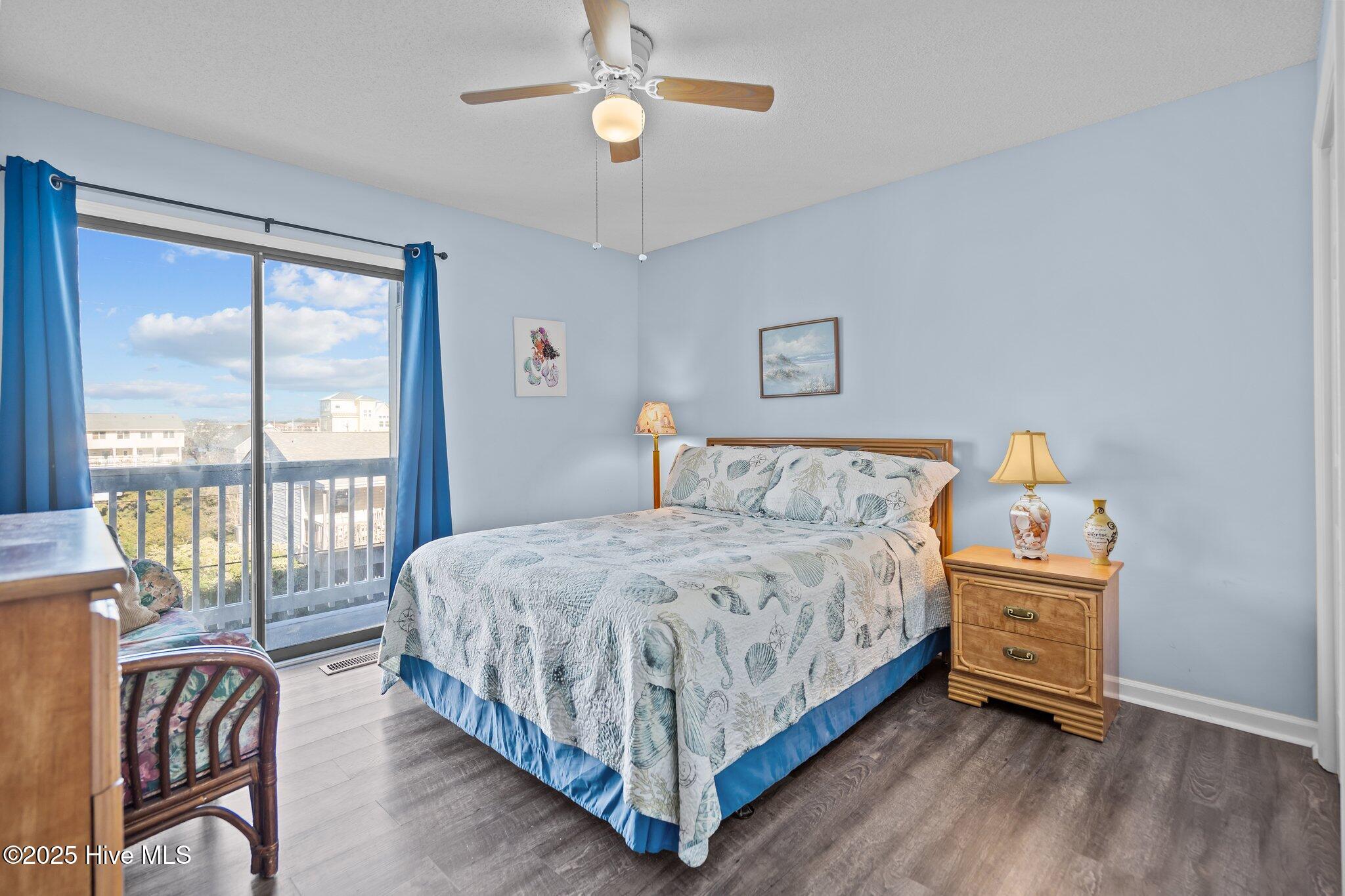 100492428 | Photo 10