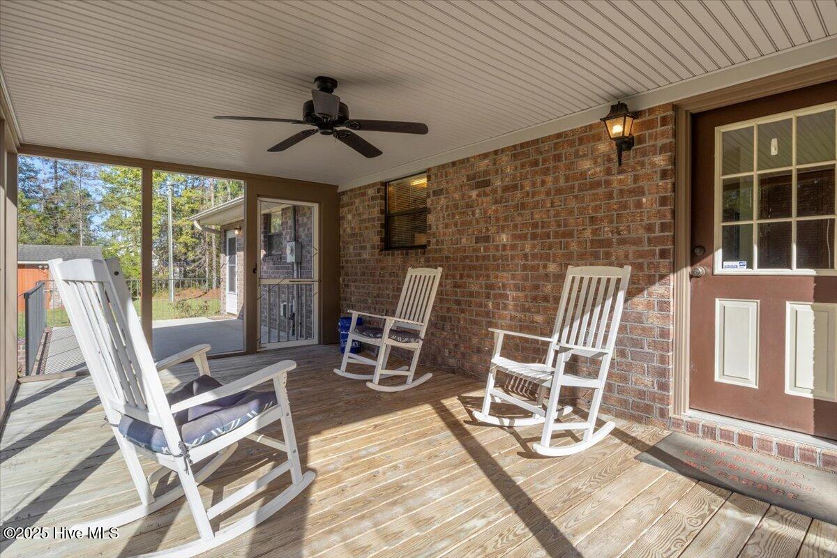 100568309 | Photo 67