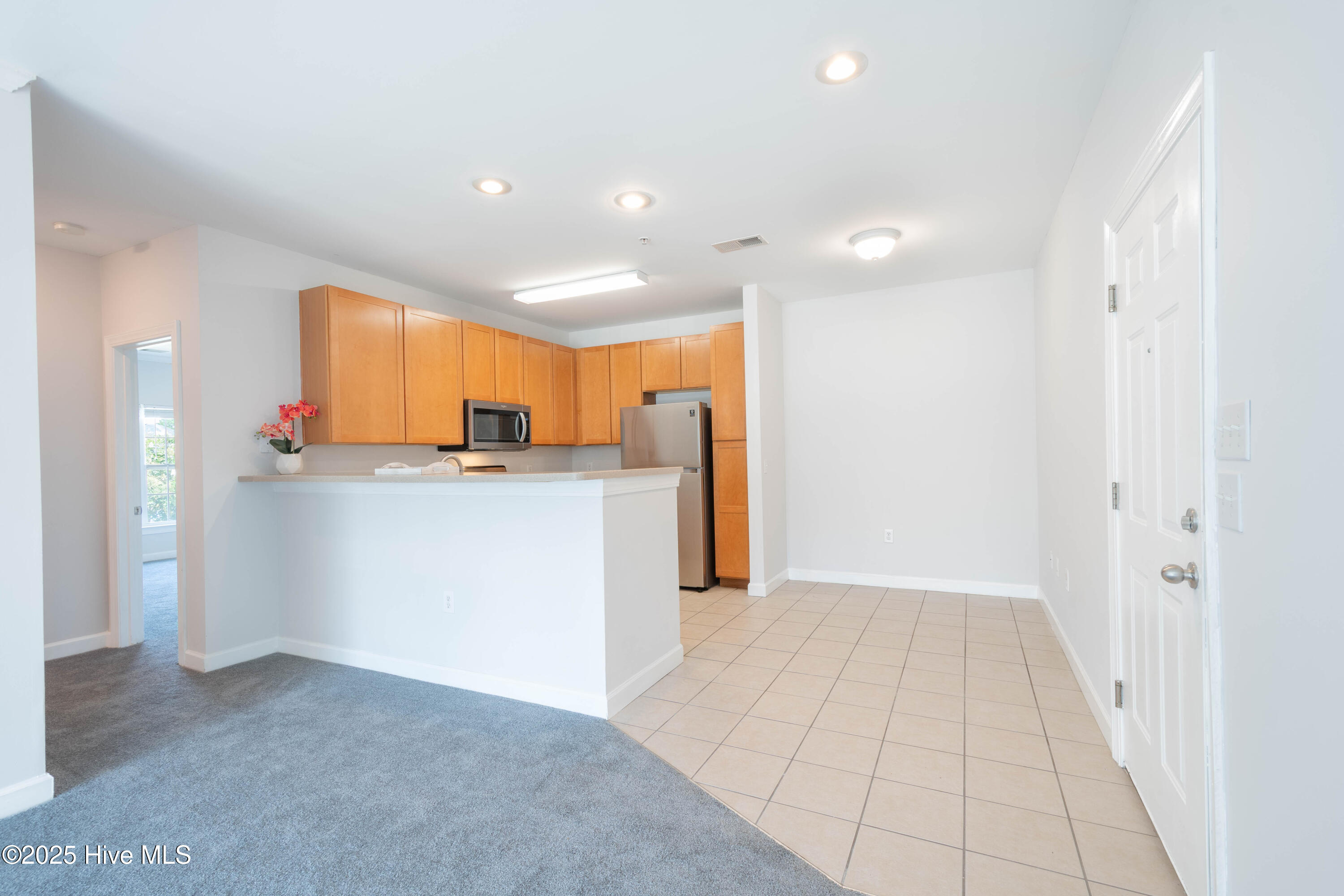 100515883 | Photo 10