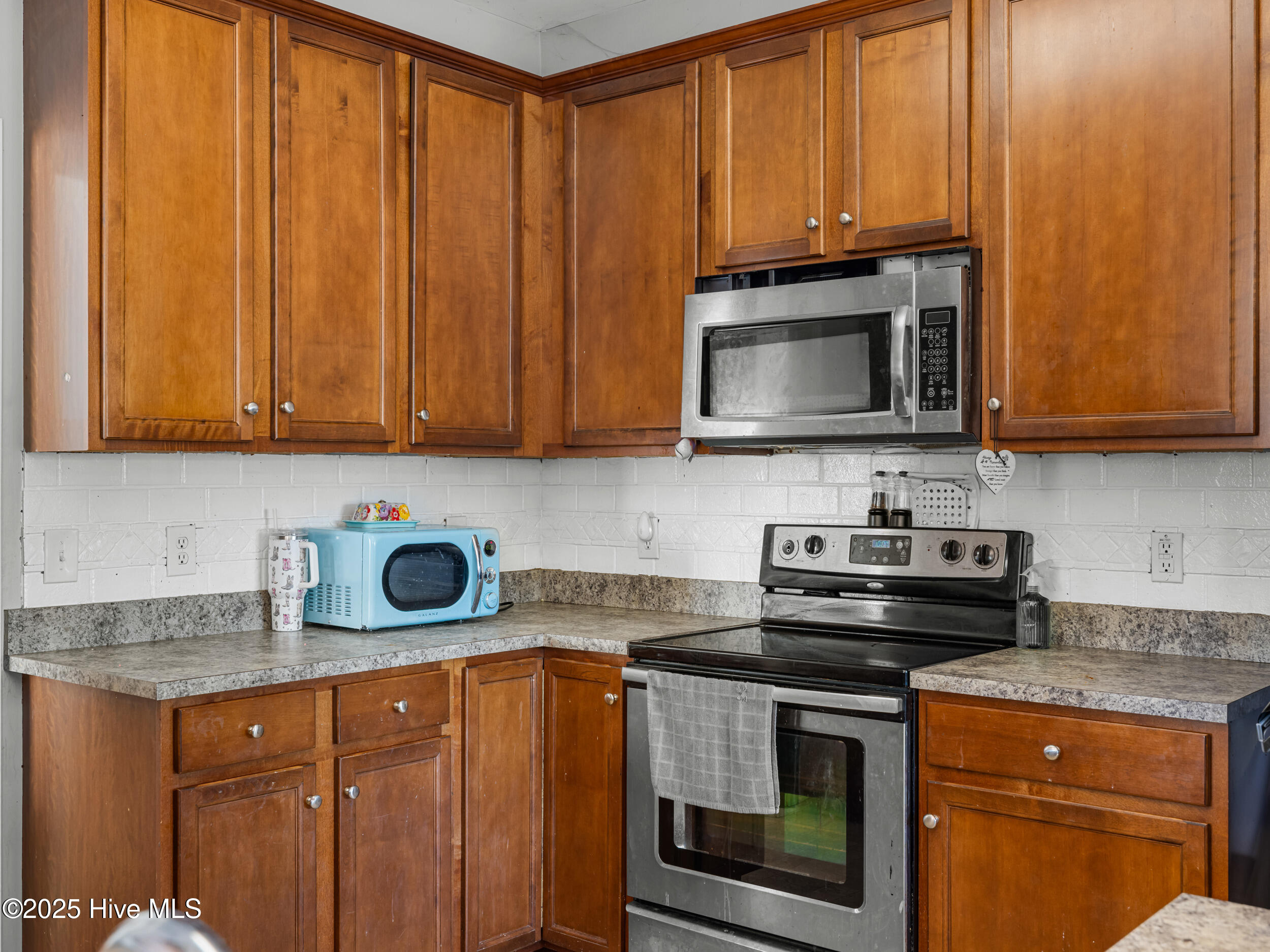 100536146 | Photo 10