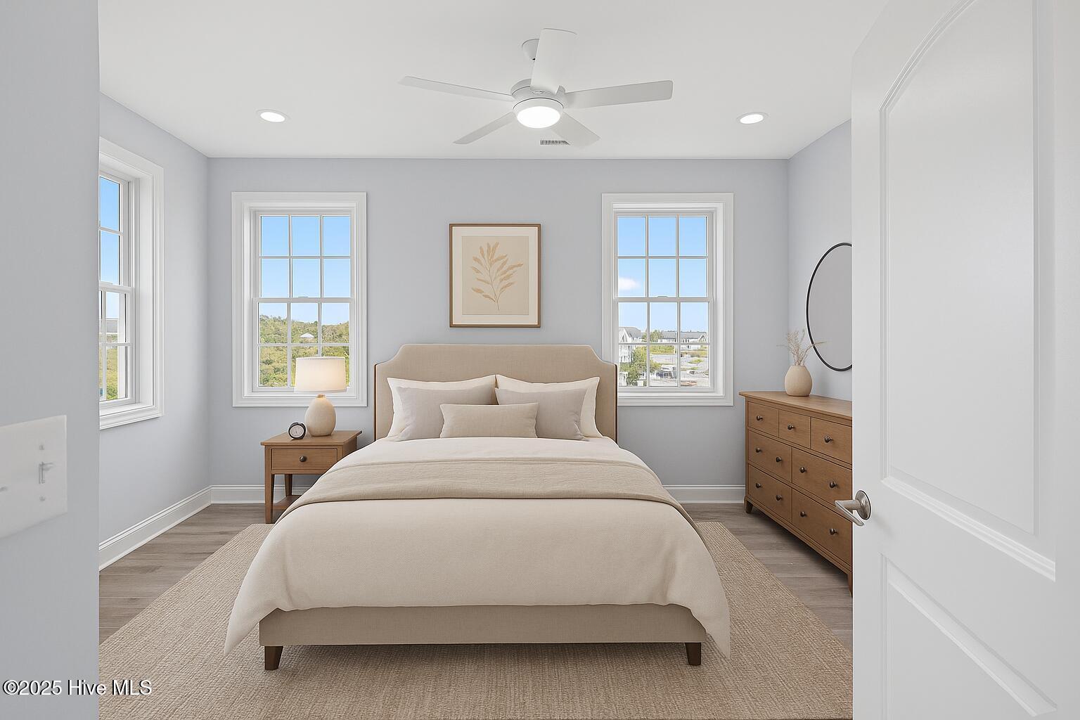 100535479 | Photo 59