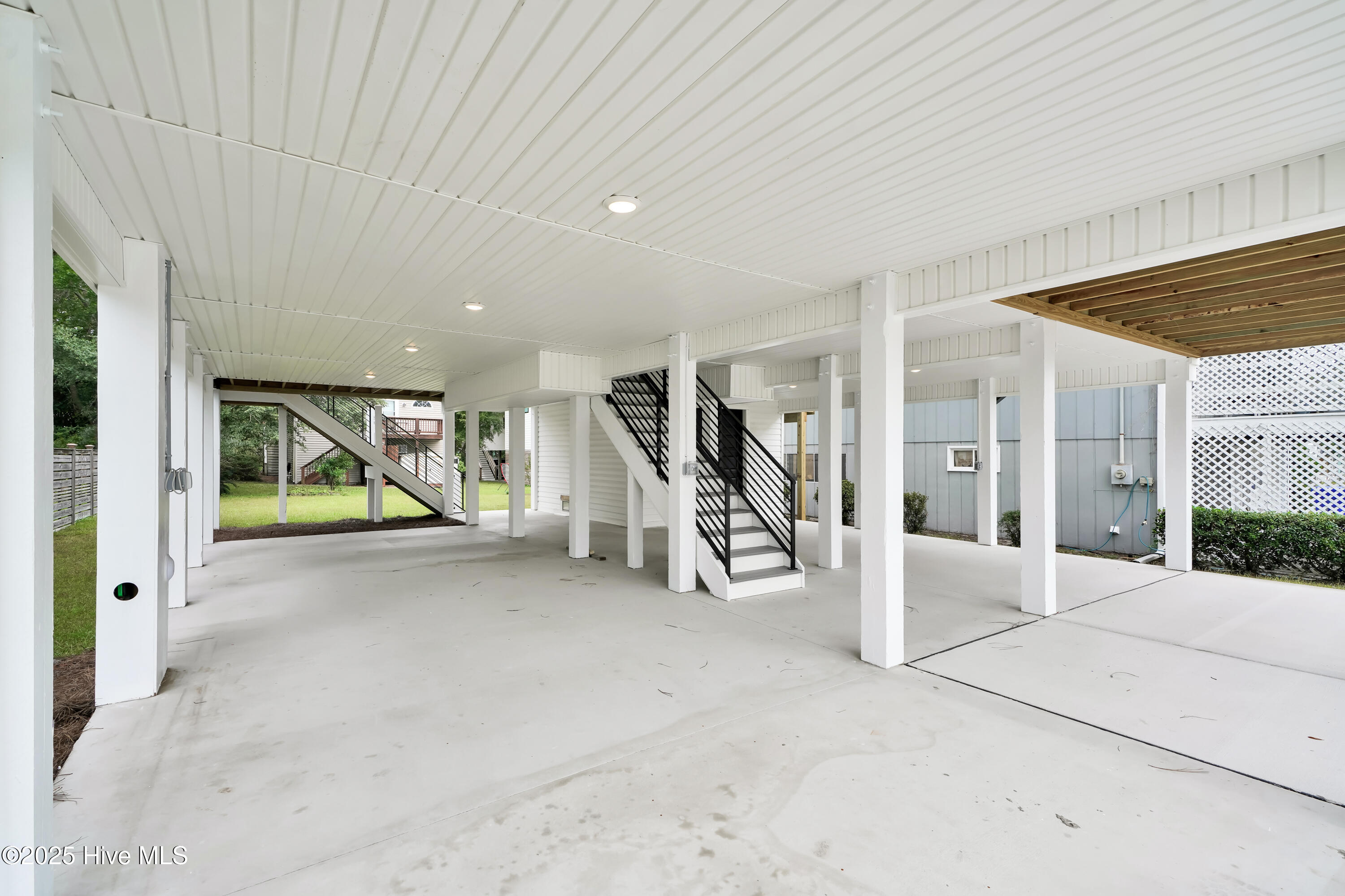 406 Birmingham Avenue, Carolina Beach, NC 28428 – photo 4: 406BirminghamAvenue-3