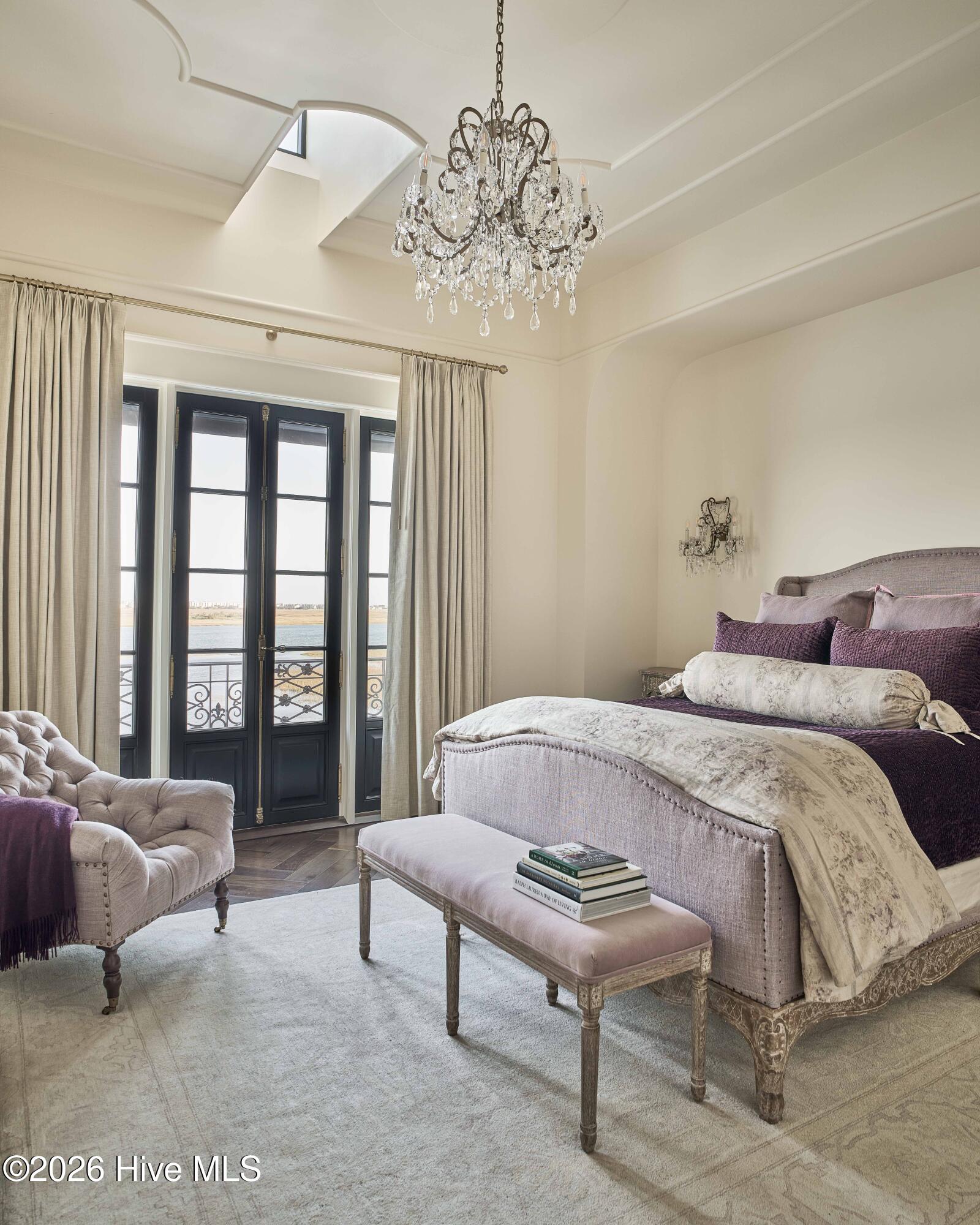 100569177 | Photo 36